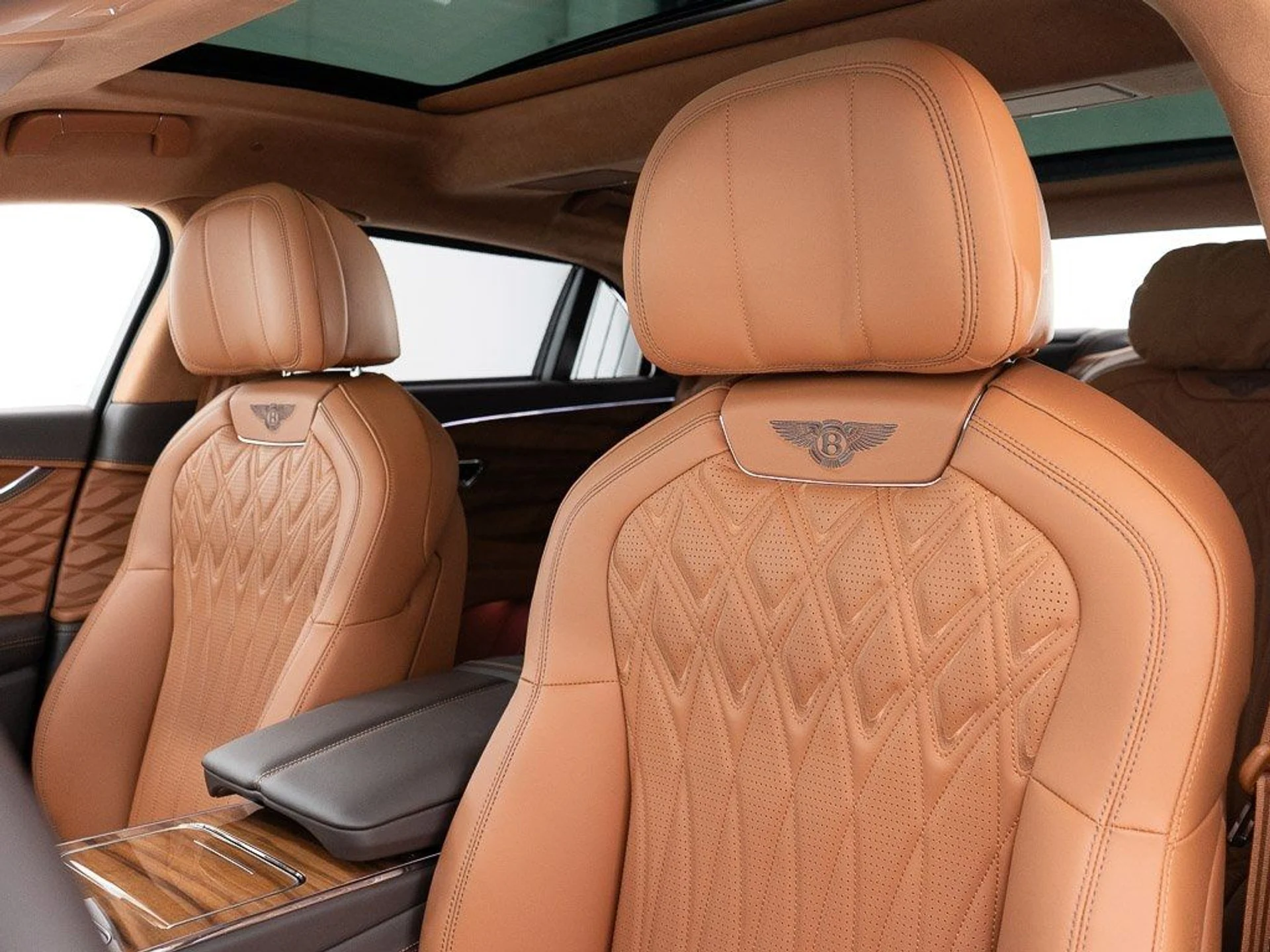 mph015_1218255798_b213911c69490973e2caf16bb3675319_e53693eb97