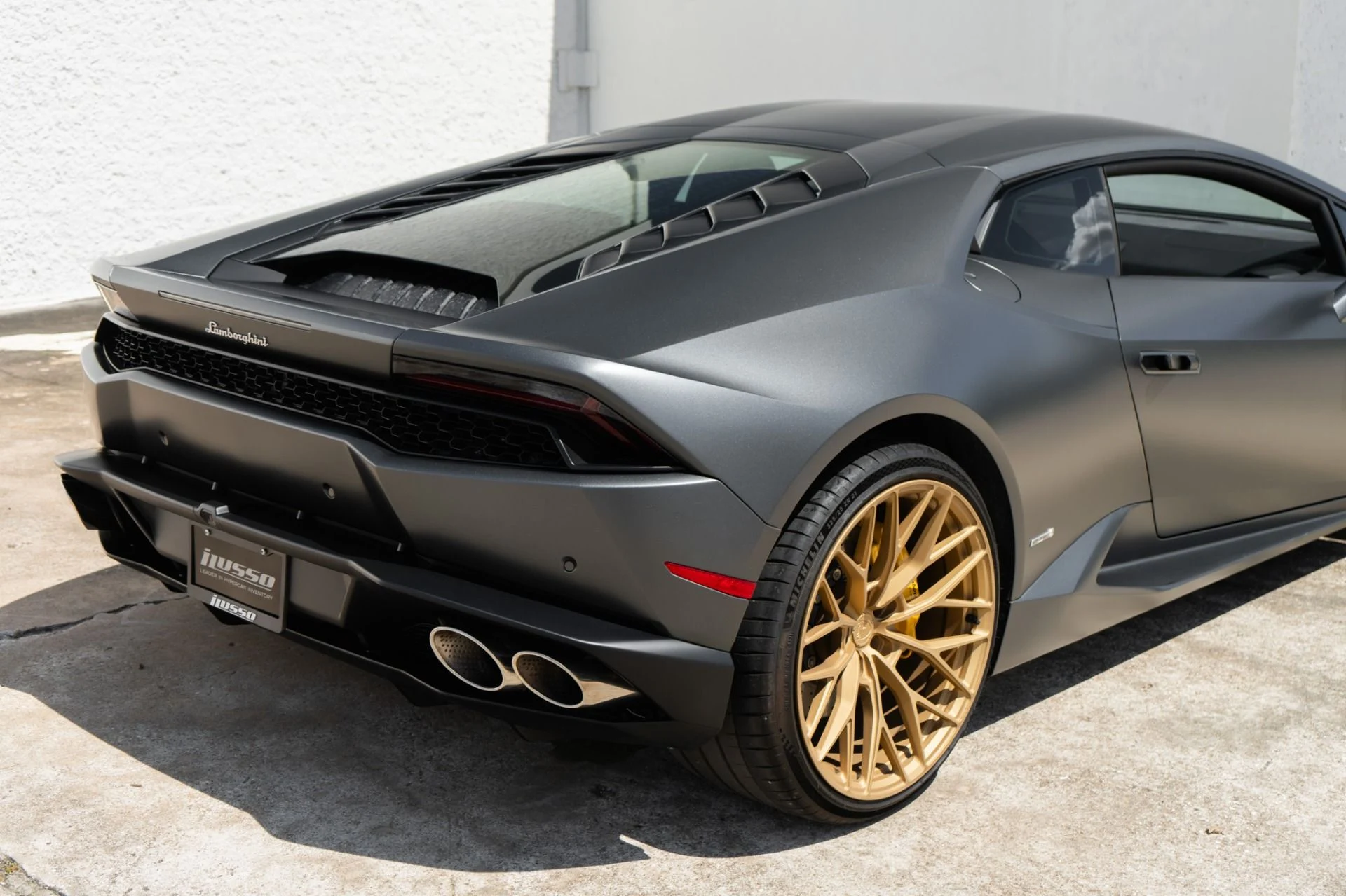 mph015_1223306567_Used_2015_Lamborghini_Huracan_LP_610_4_1779833473_e2adcfe464
