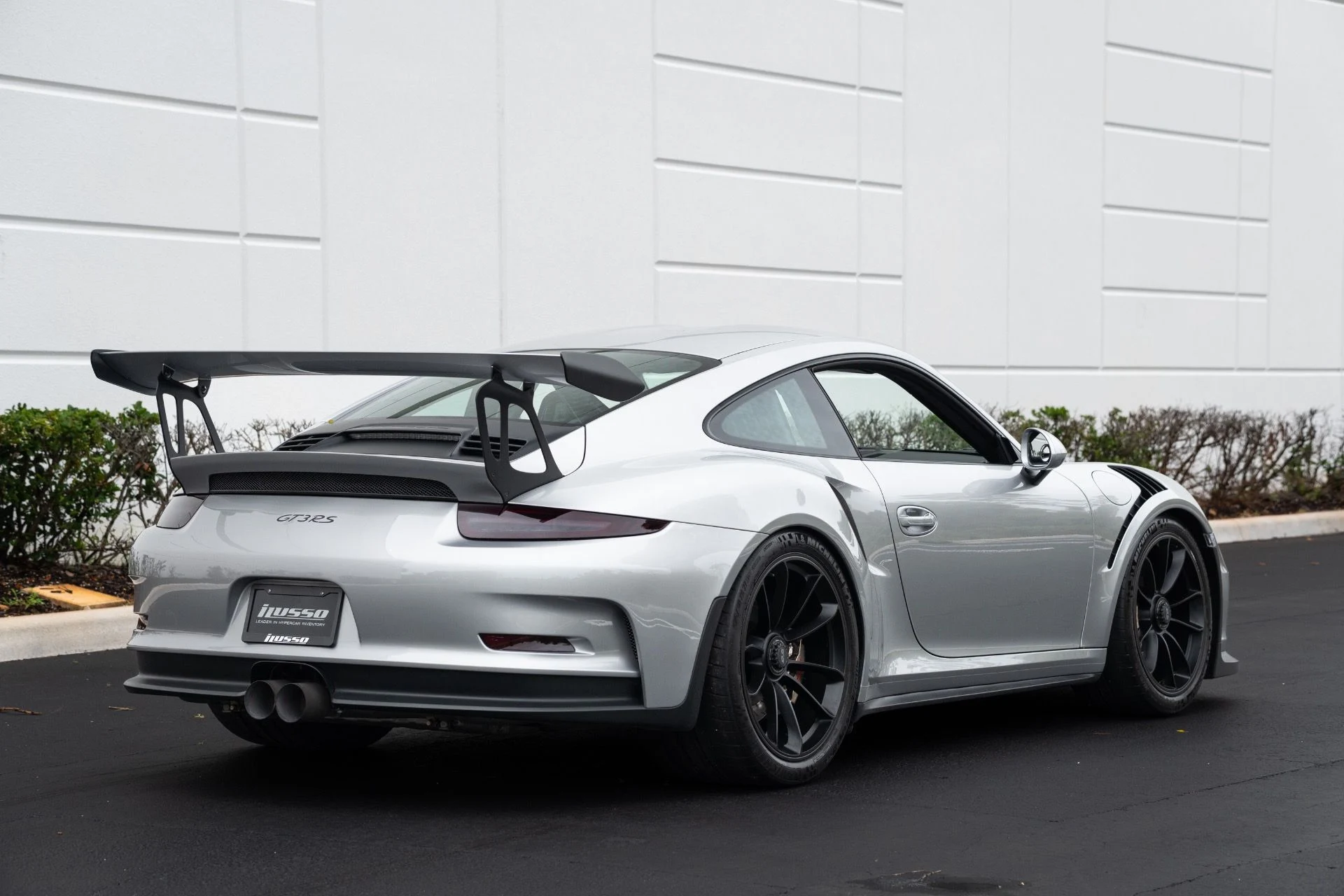 mph015_1227509541_Used_2016_Porsche_911_GT_3_RS_1773808378_2877e88e05