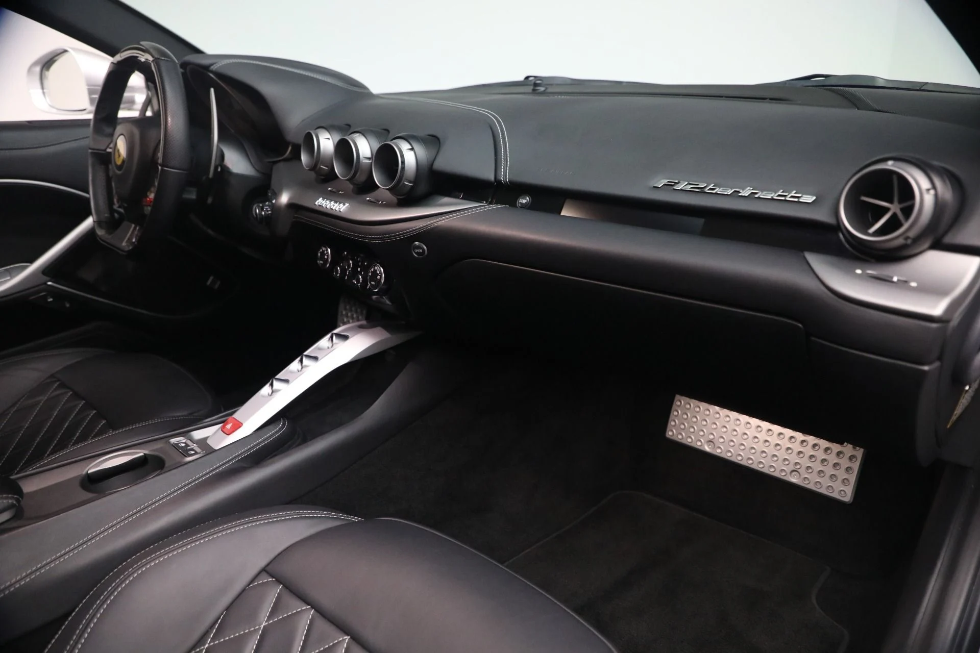 mph015_1230471463_Used_2014_Ferrari_F12berlinetta_1793370380_7a31ac6b43