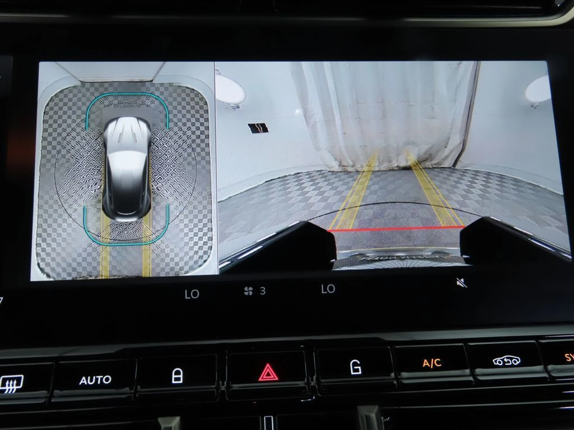 mph015_1232527308_used_2025_aston_martin_vantage_coupe_8119_22951526_16_1024_829e717b74