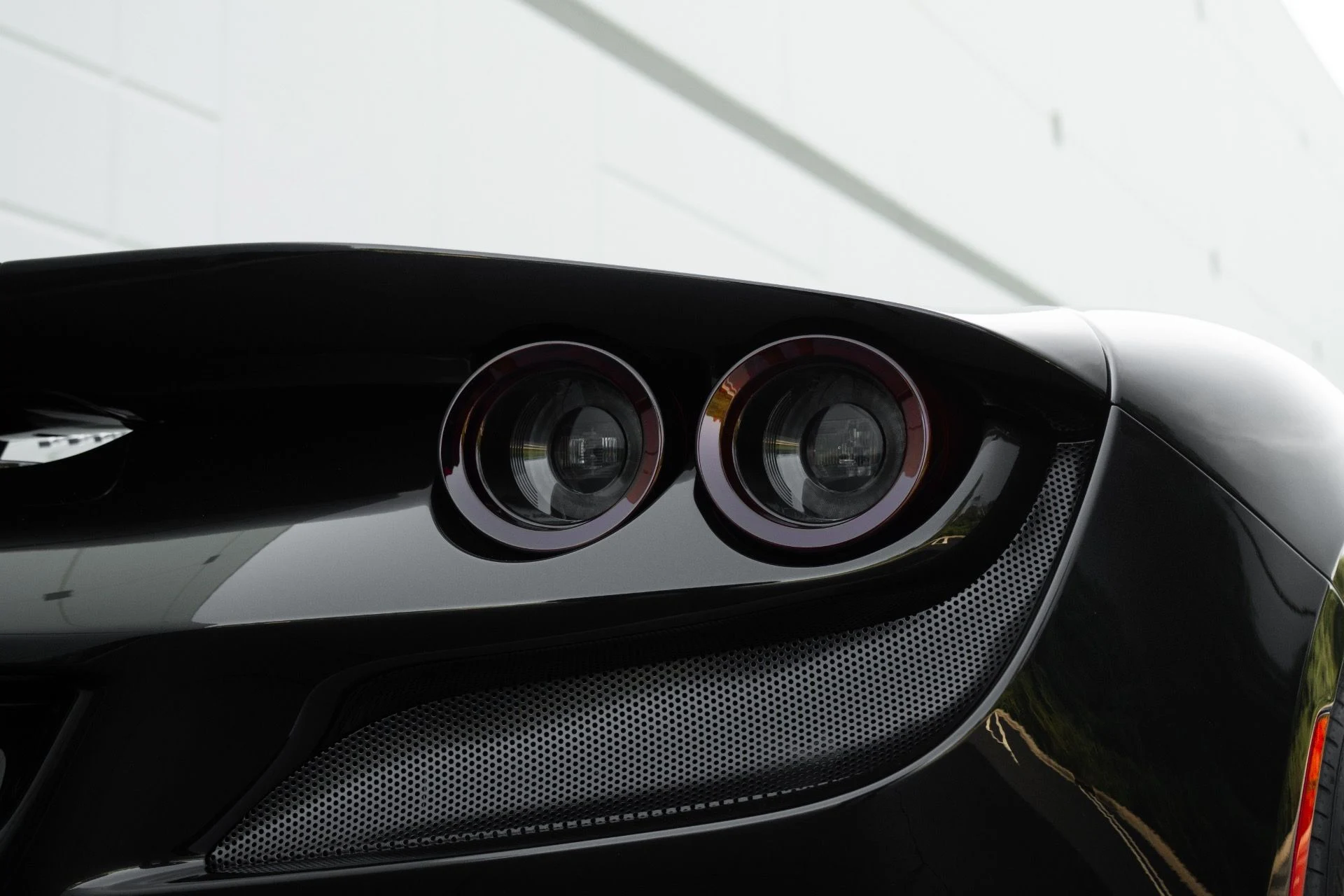 mph015_1232665404_Used_2020_Ferrari_F8_Tributo_1761689763_51225f15b8