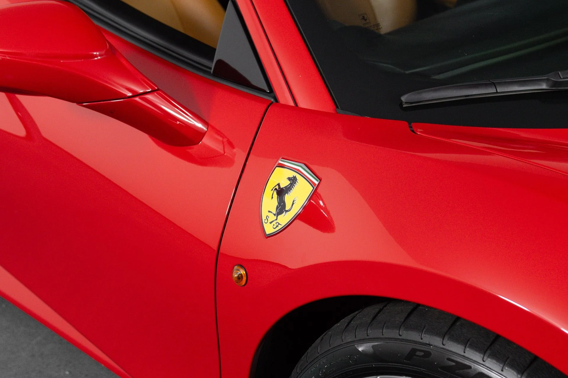 mph015_1234664357_Used_2017_Ferrari_488_GTB_1781727340_2d7f79fb02