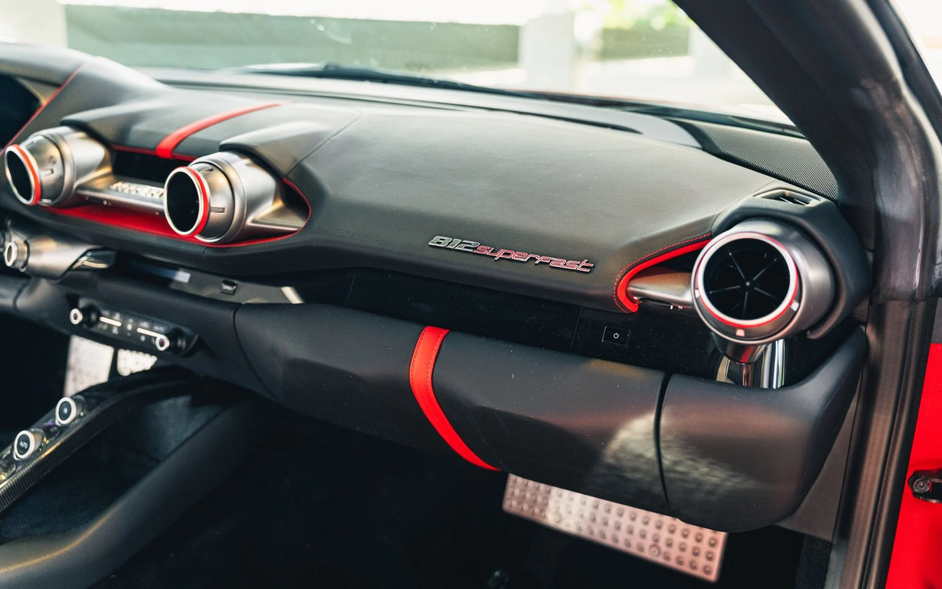 mph015_1241161029_Used_2019_Ferrari_812_Superfast_1793059055_1a57f3f466