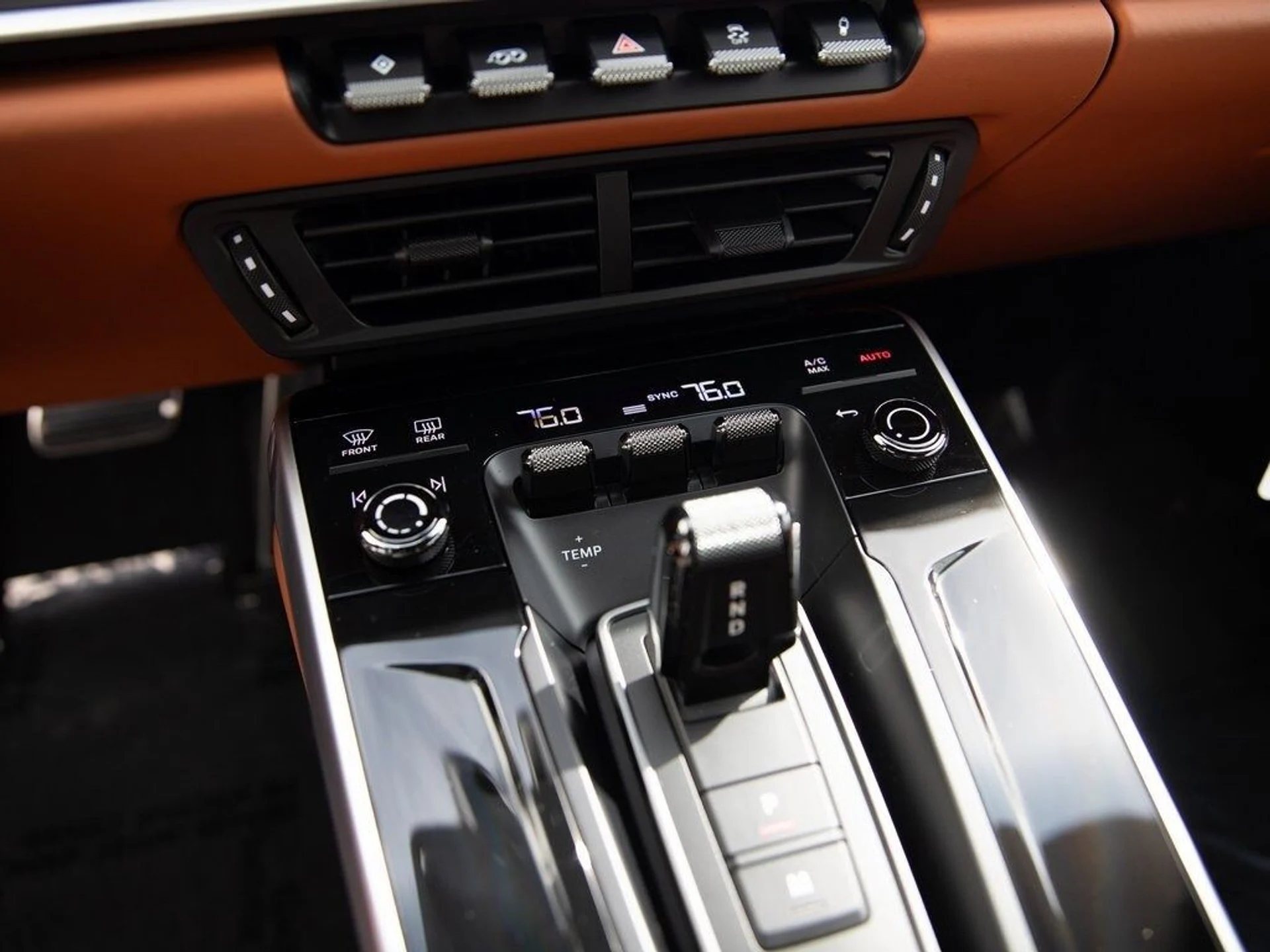 mph015_1249935164_02a77a5faa5711412749f87c59f72268x_dcaaa1f9bc