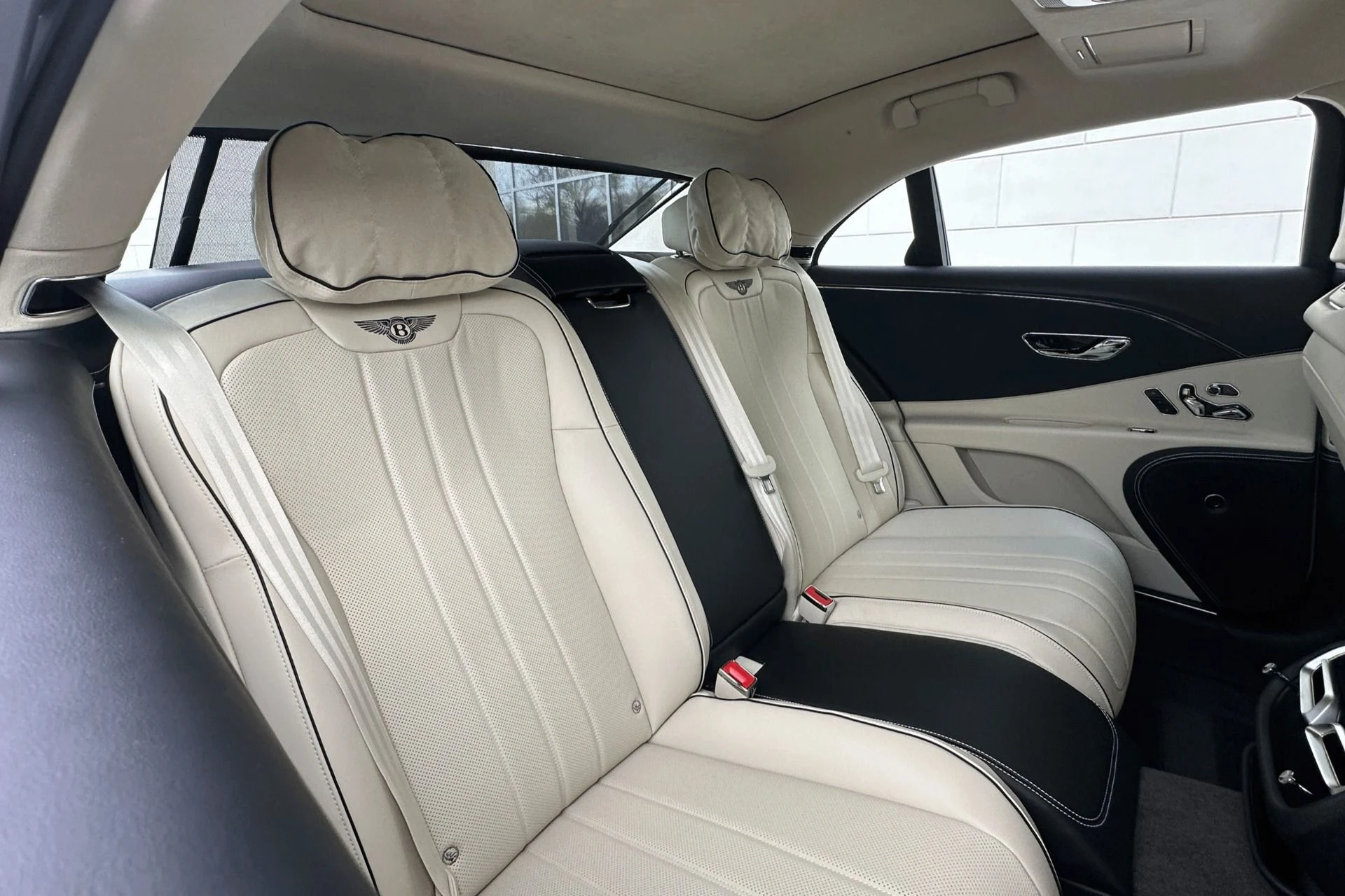 mph015_1251200986_New_2026_Bentley_Flying_Spur_1763621558_3f0c2caec5