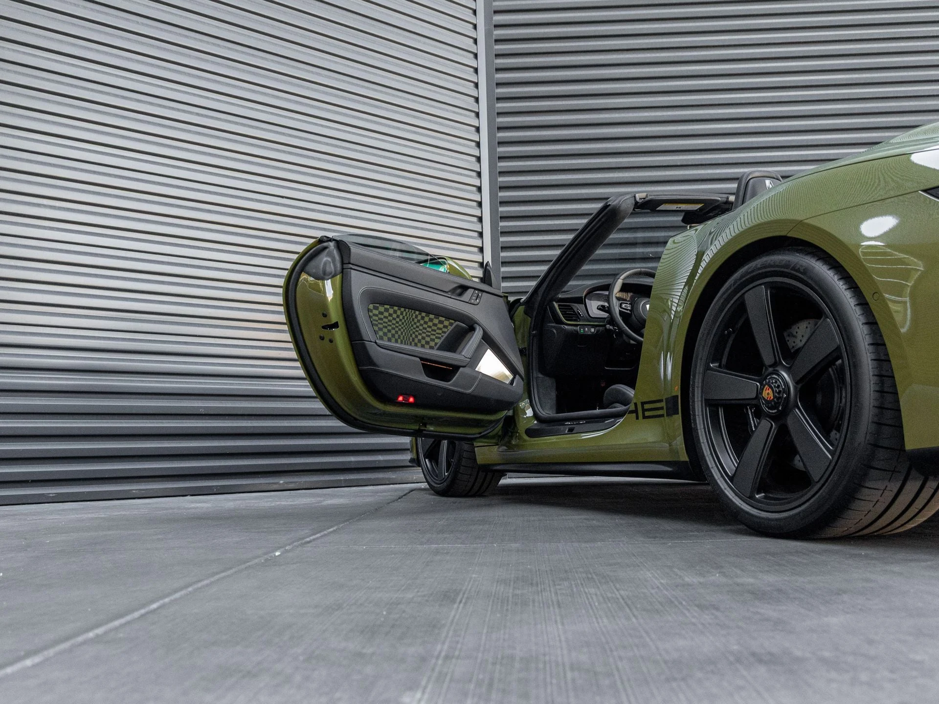 mph015_1252566963_16_b11e435157