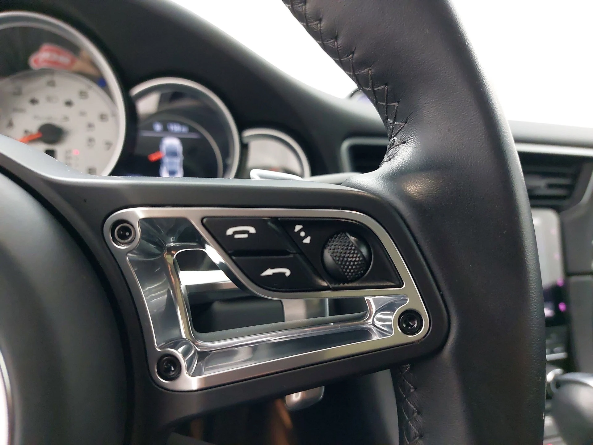 mph015_1254360929_f295e7eacace0b77d4116e682b864e38x_26982f8782