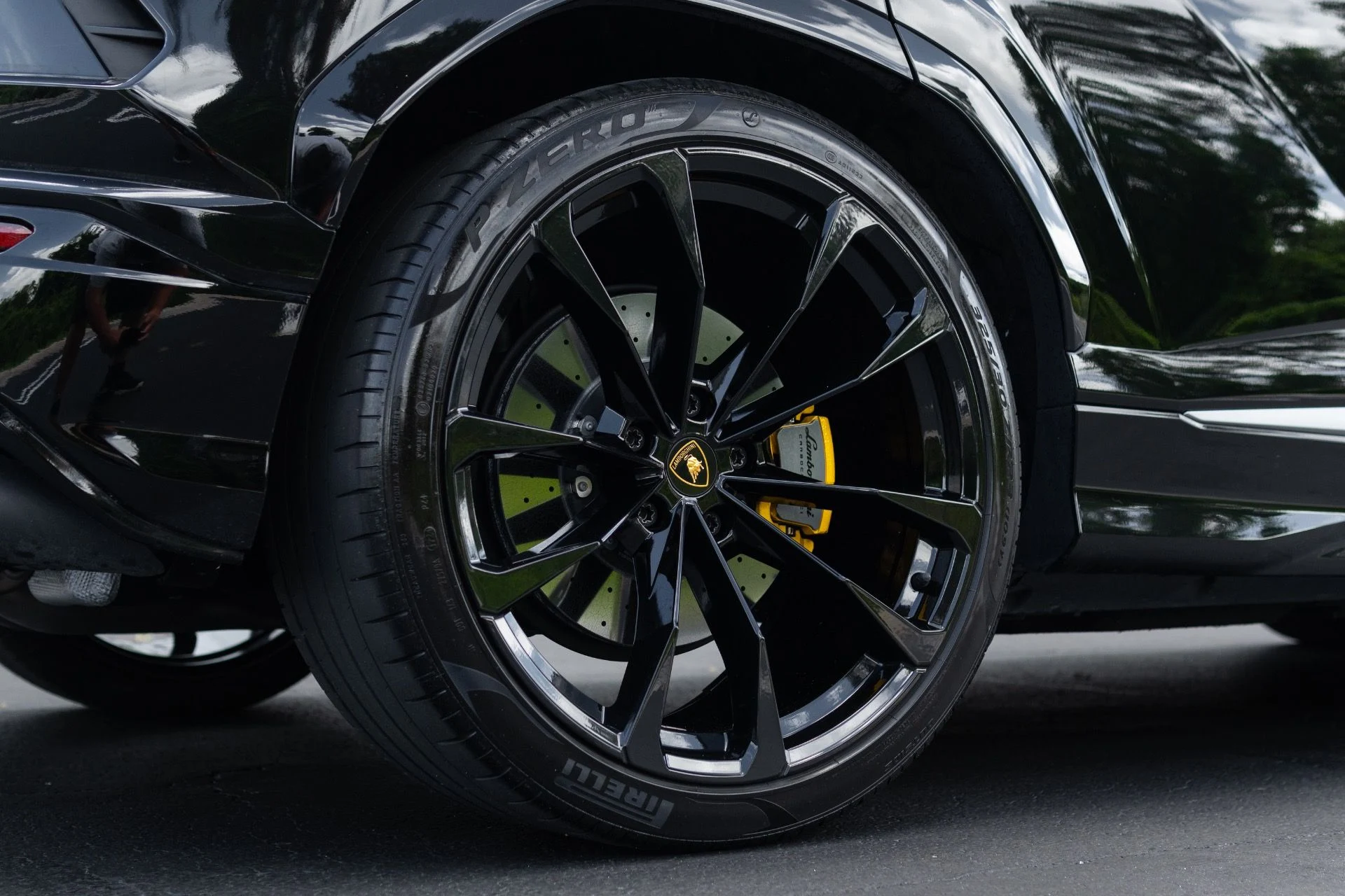 mph015_1255369842_Used_2022_Lamborghini_Urus_1776127481_d0451d79bf