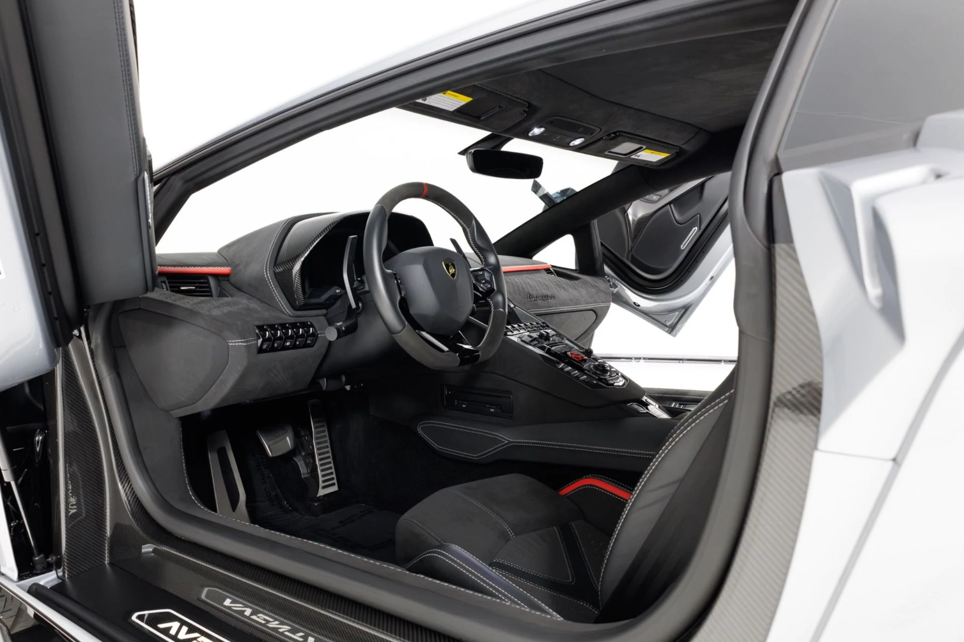 mph015_1264402263_Used_2022_Lamborghini_Aventador_LP_780_4_Ultimae_1784925943_fc7b3f493c