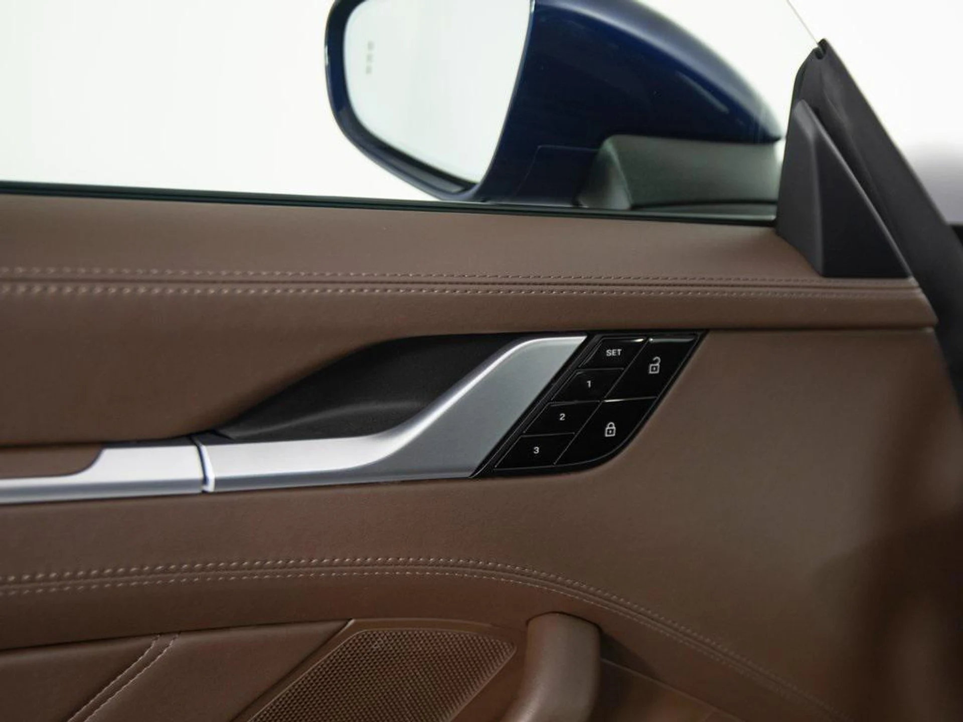 mph015_126864922_Xh7_Uid_P6_E5wc_X_If_G_Fw_Zv7_U_Hp_Wdg_b59f3f0c6a