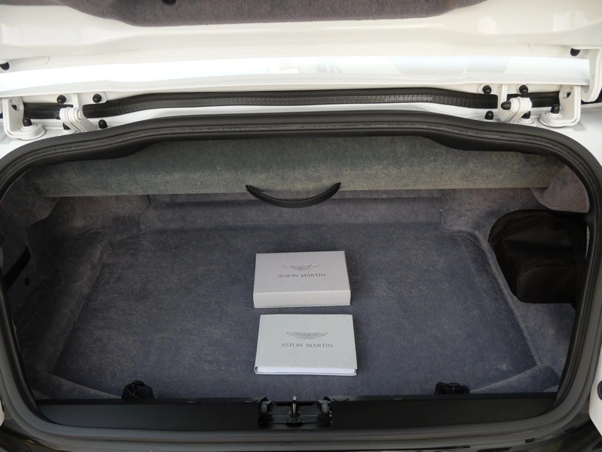 mph015_1272364442_9f9cd17521c020fcb1e4c2058a3dca4bx_f2e115d6a9