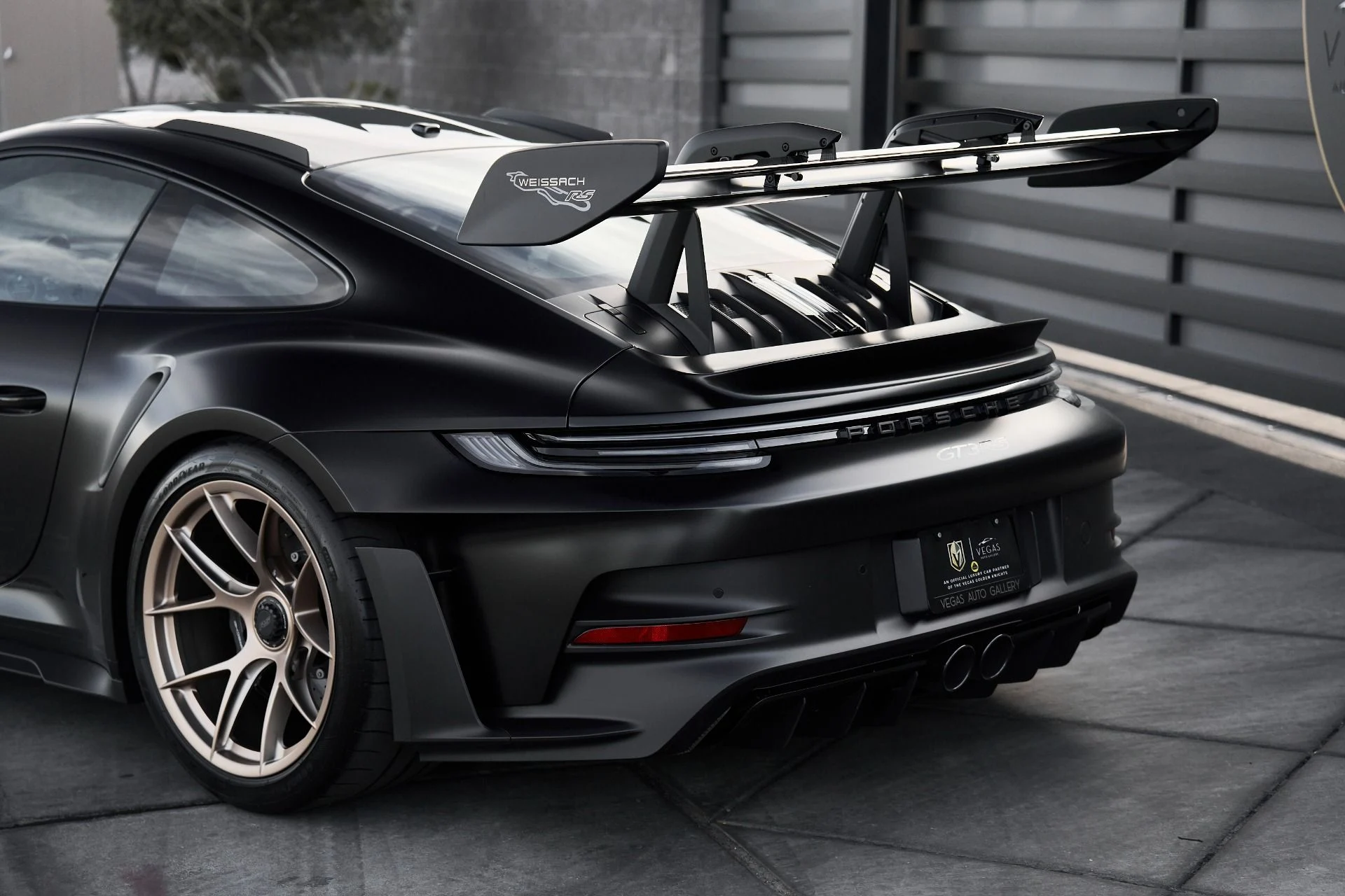 mph015_1281001971_Used_2025_Porsche_911_GT_3_RS_1762914442_7895de0a4c