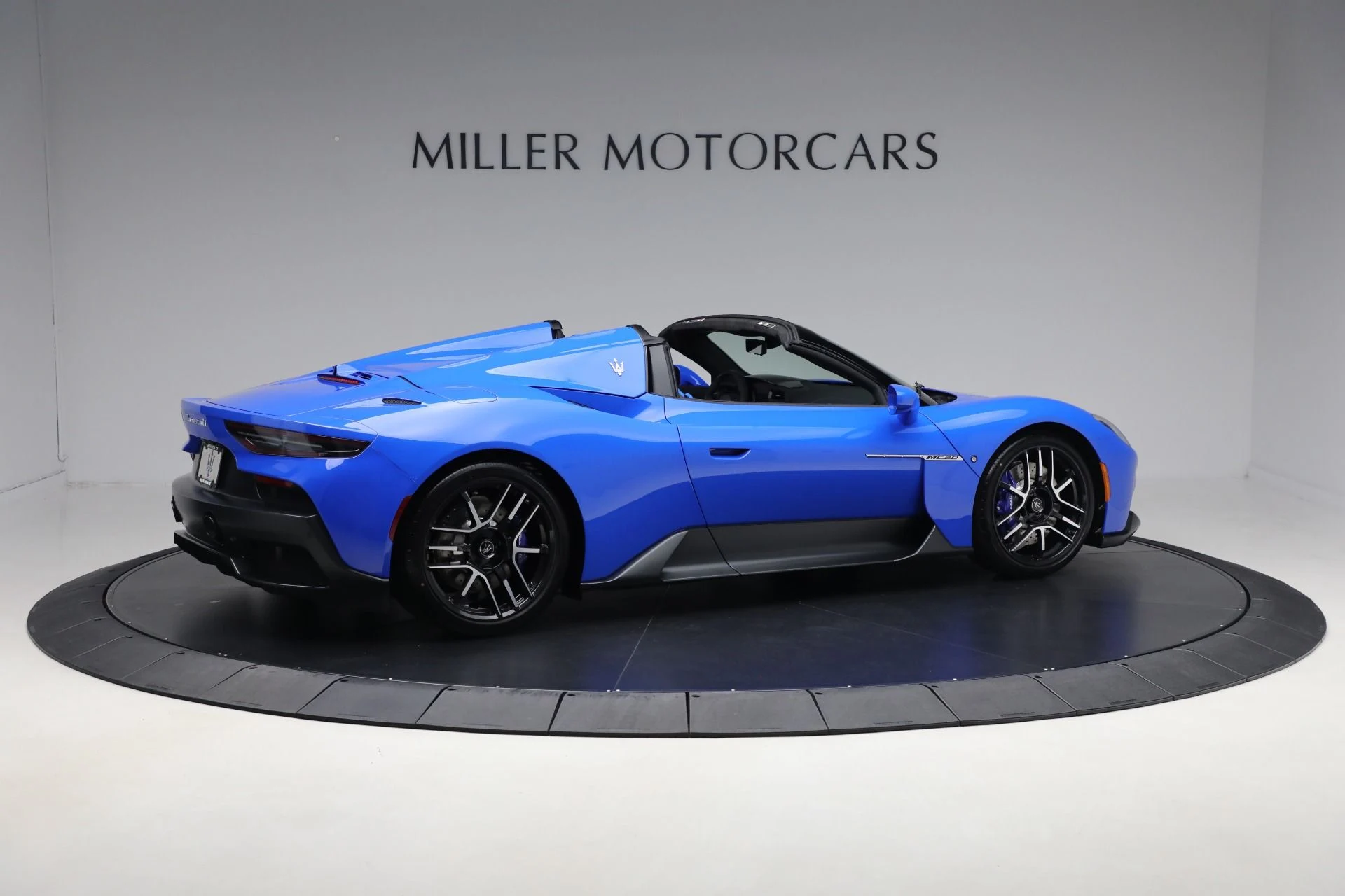 mph015_128329569_New_2024_Maserati_MC_20_Cielo_8d02065d41