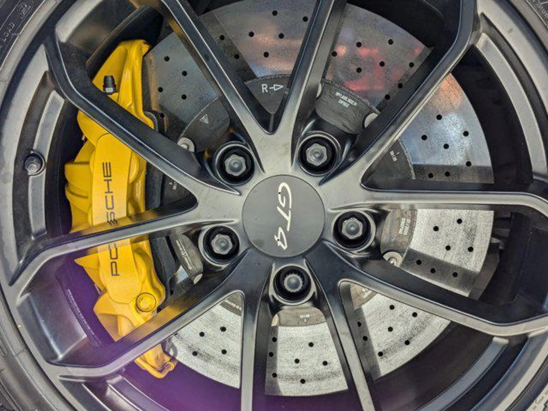 mph015_1284944735_h_B_Qeqyiul_Bqrk_Io_ZWL_Gjn9v_GYQI_4dfeedea37