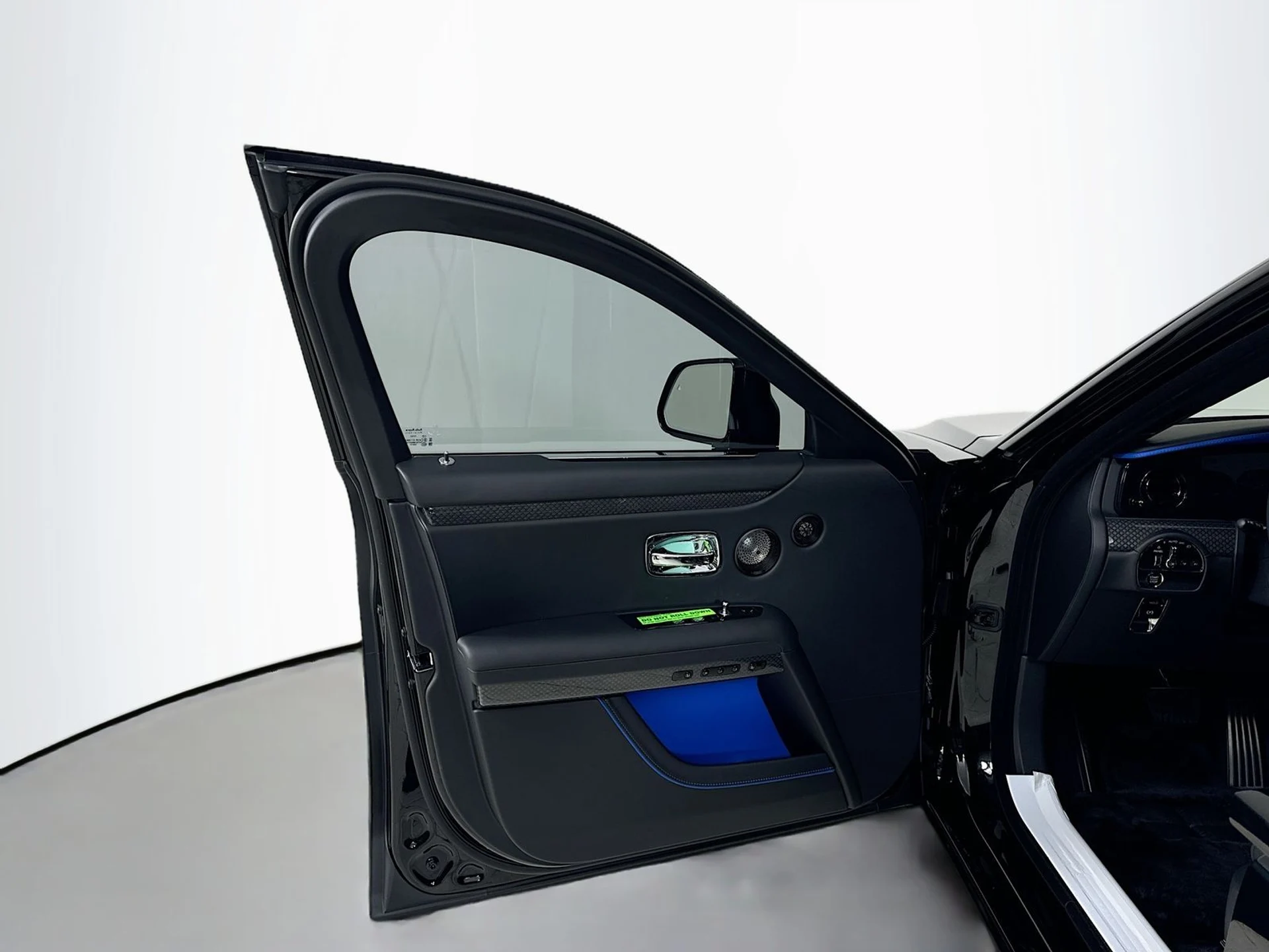 mph015_1290033515_e2fef46b9832236e76d43cceb34a6c12x_baf412f91a