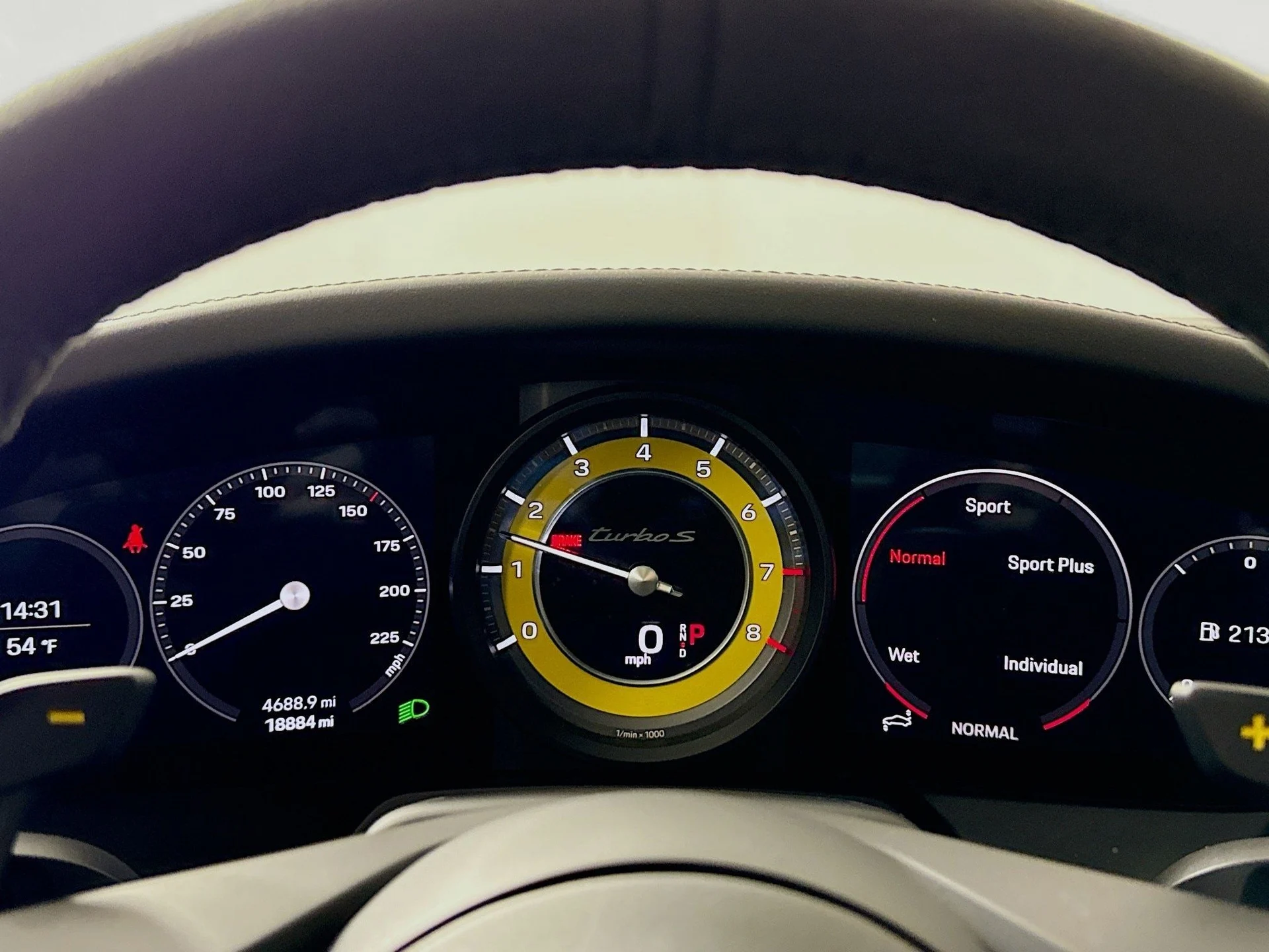 mph015_1292121774_95561c4a96caf767679484072f66fed7x_9a40de6079