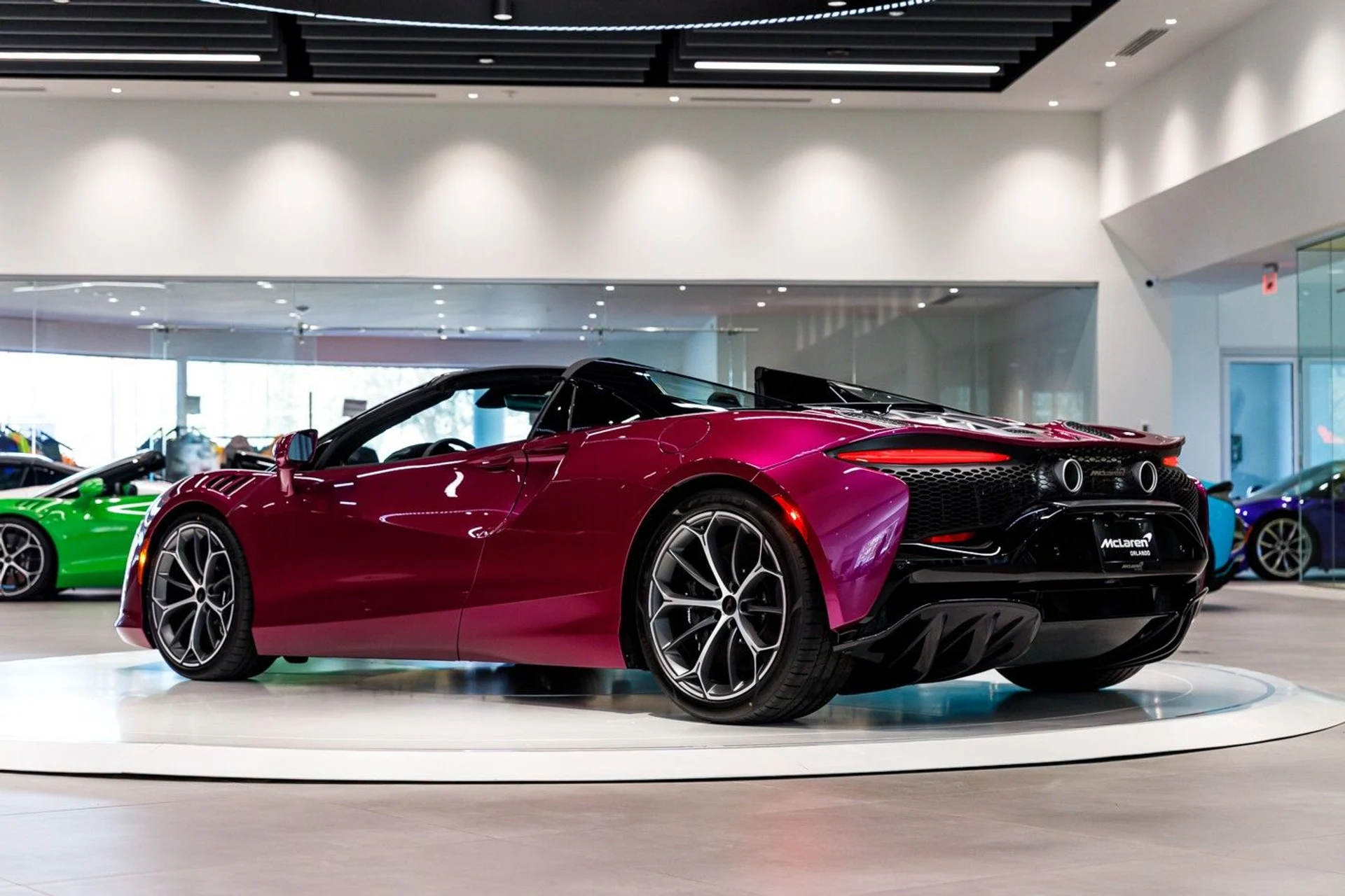 mph015_1293268098_652_p16_l_725b617ea4