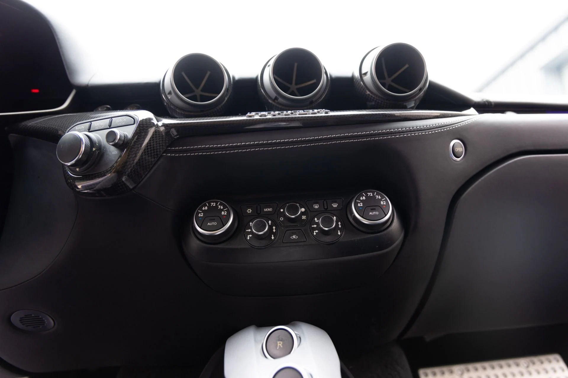 mph015_1295596381_Used_2014_Ferrari_F12berlinetta_1761682379_606374c9b7