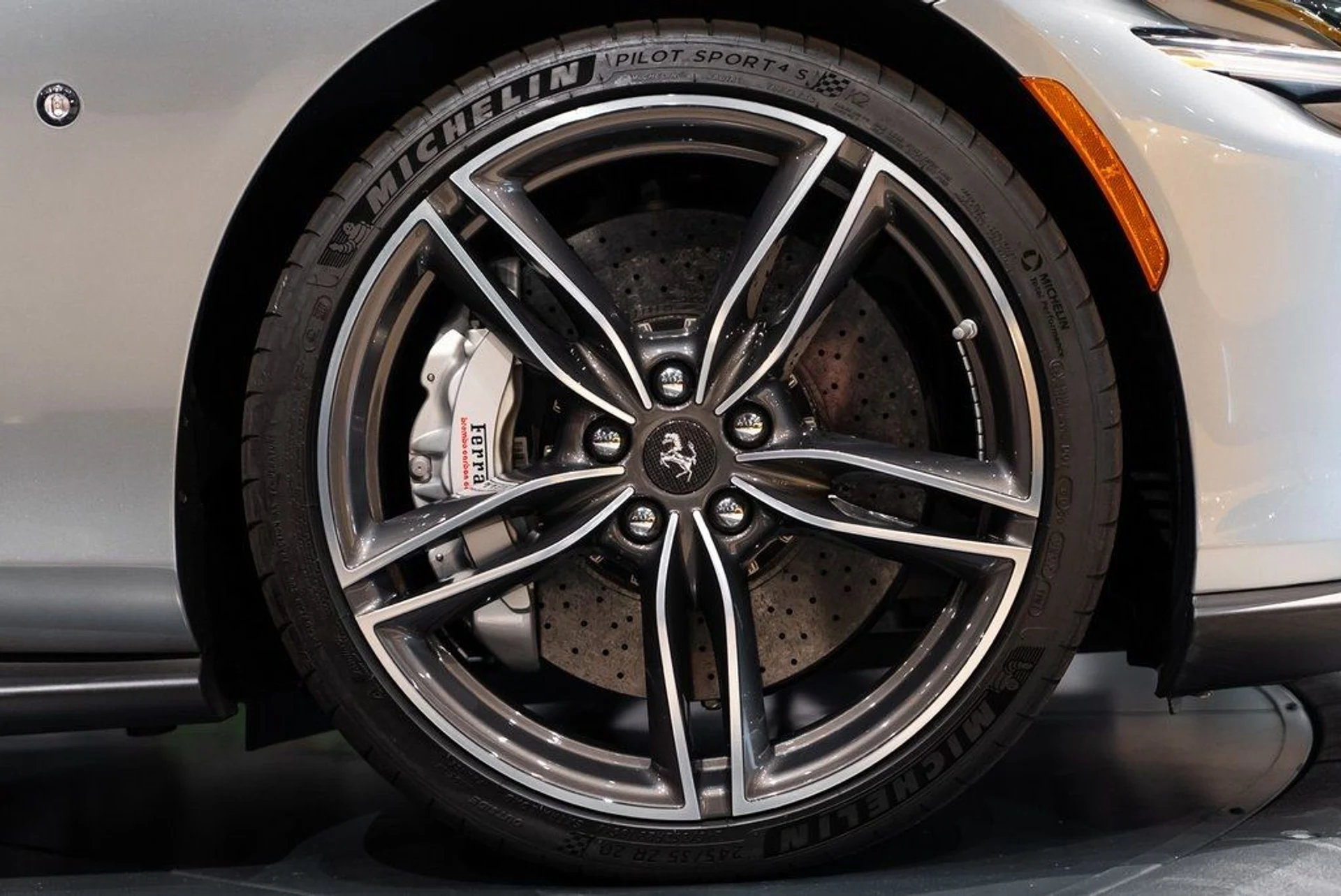 mph015_129744154_d0ff6df53c32e7257998bb099c606727_f0f7280728