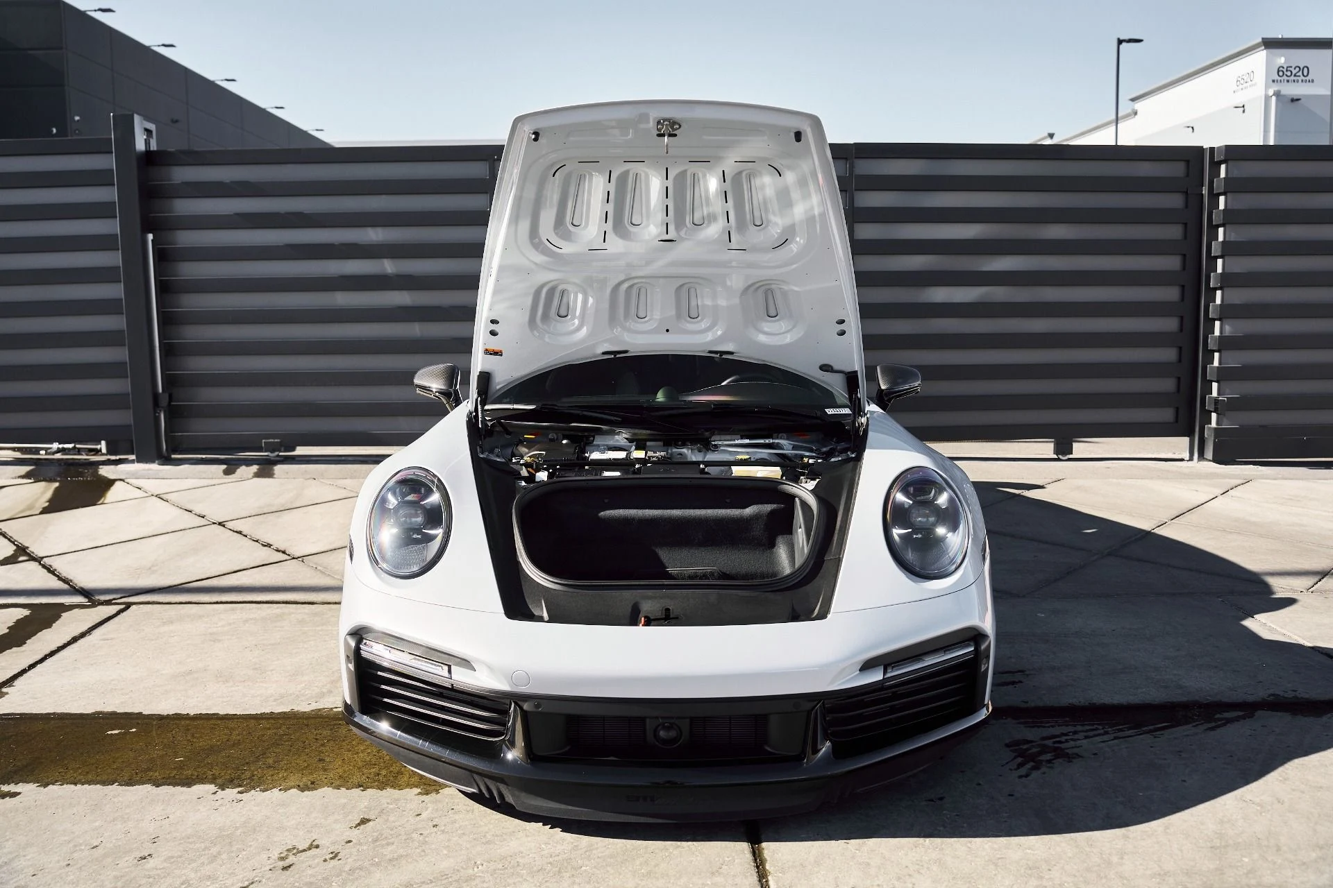 mph015_130339689_Used_2024_Porsche_911_Turbo_1765332401_1b2024dd8d