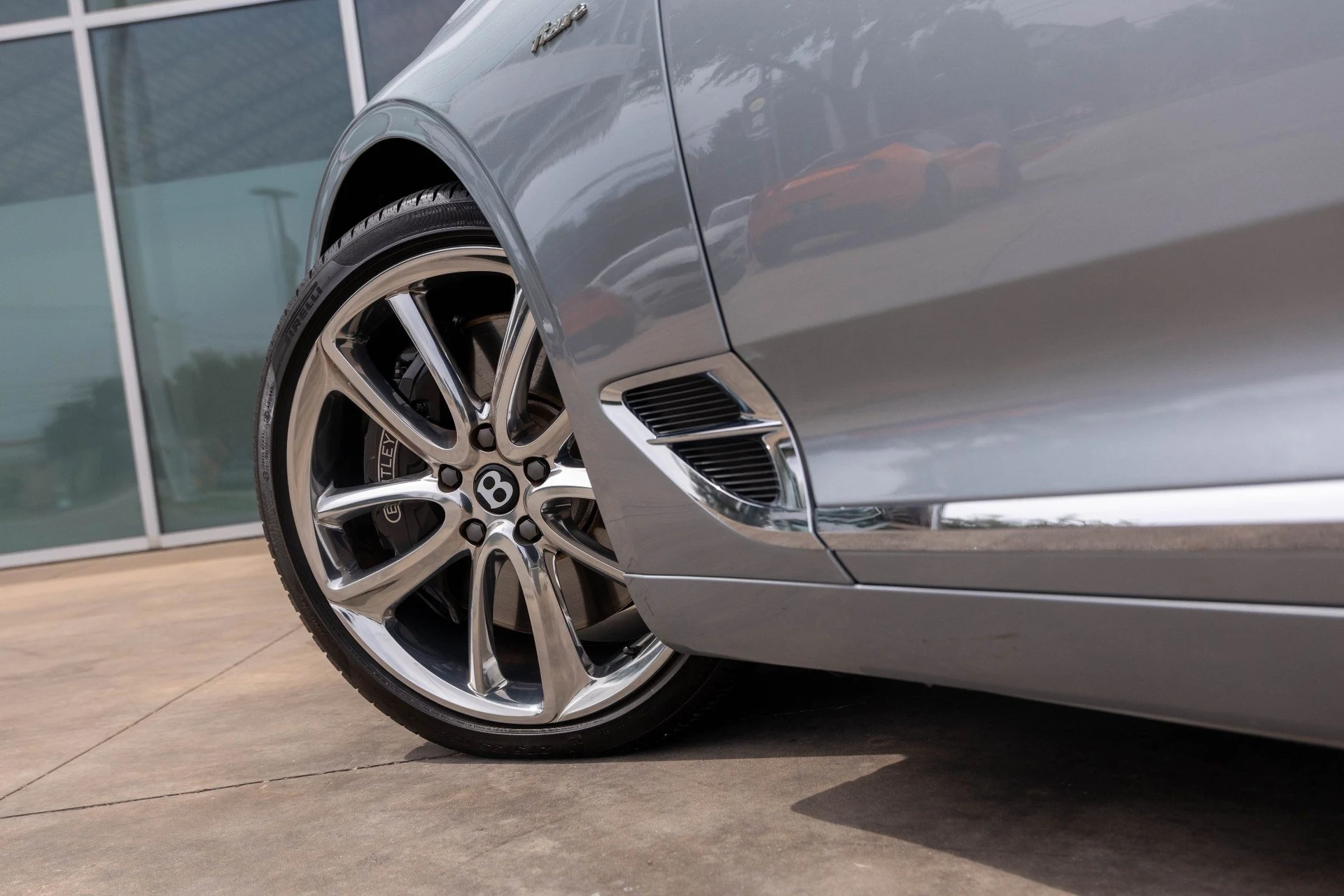 mph015_1304772874_Hi_Tech_Luxury_Imports_LLC_SCBDG_4_ZG_5_PC_006635_image_15_bb96a69925