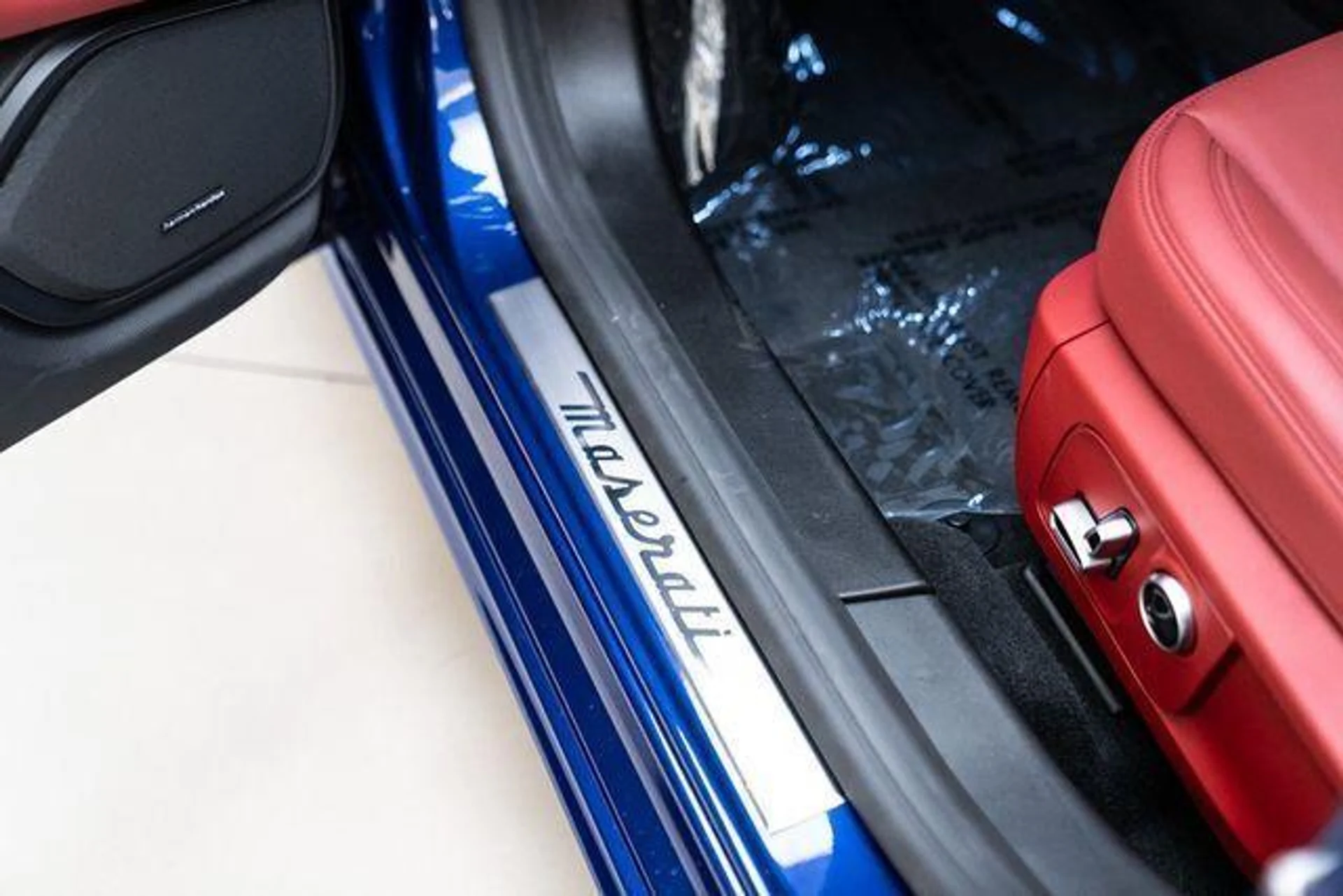 mph015_131026612_New_2023_Maserati_Ghibli_Modena_1753160462_d24bbb4c83