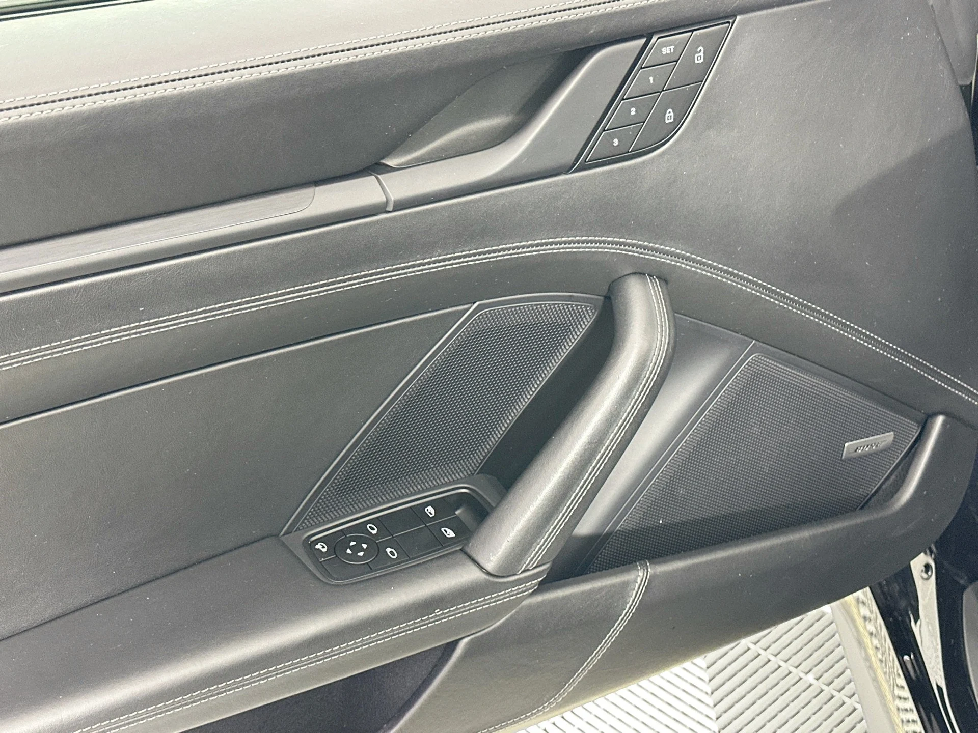 mph015_1310899558_16_10163415ad