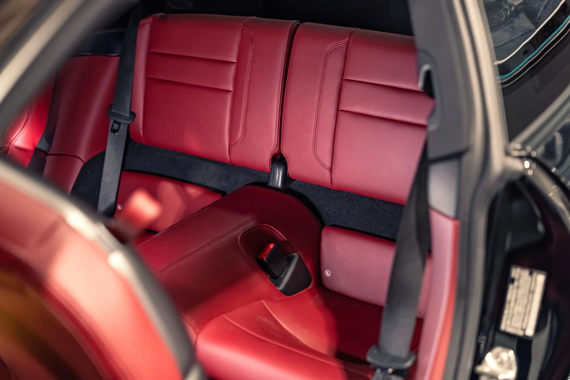 mph015_1312445067_Used_2022_Porsche_911_1776272111_3b951aa8a9