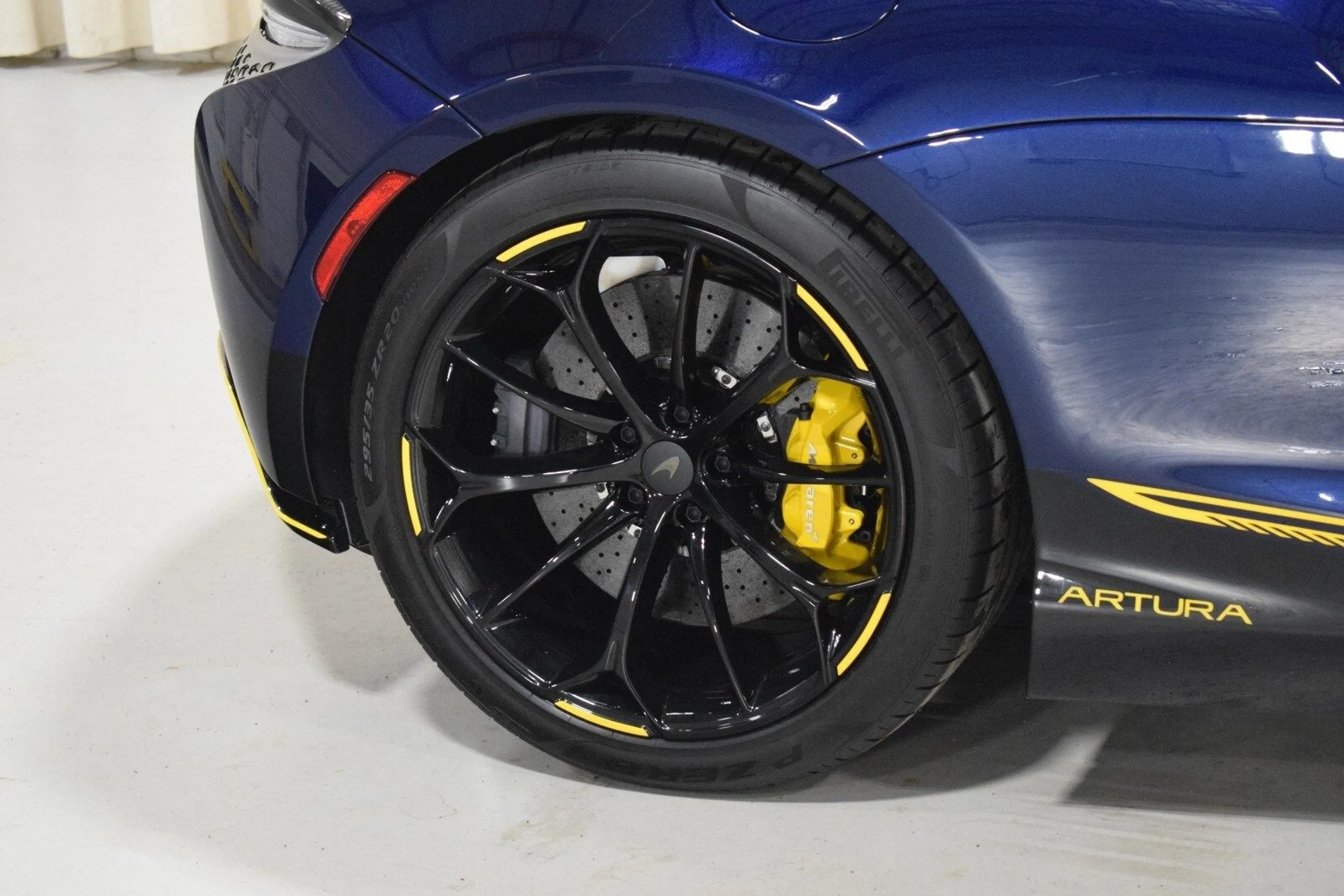 mph015_1318058288_bdcd63e9de9922db55dcfed24d118975x_16fa463a92