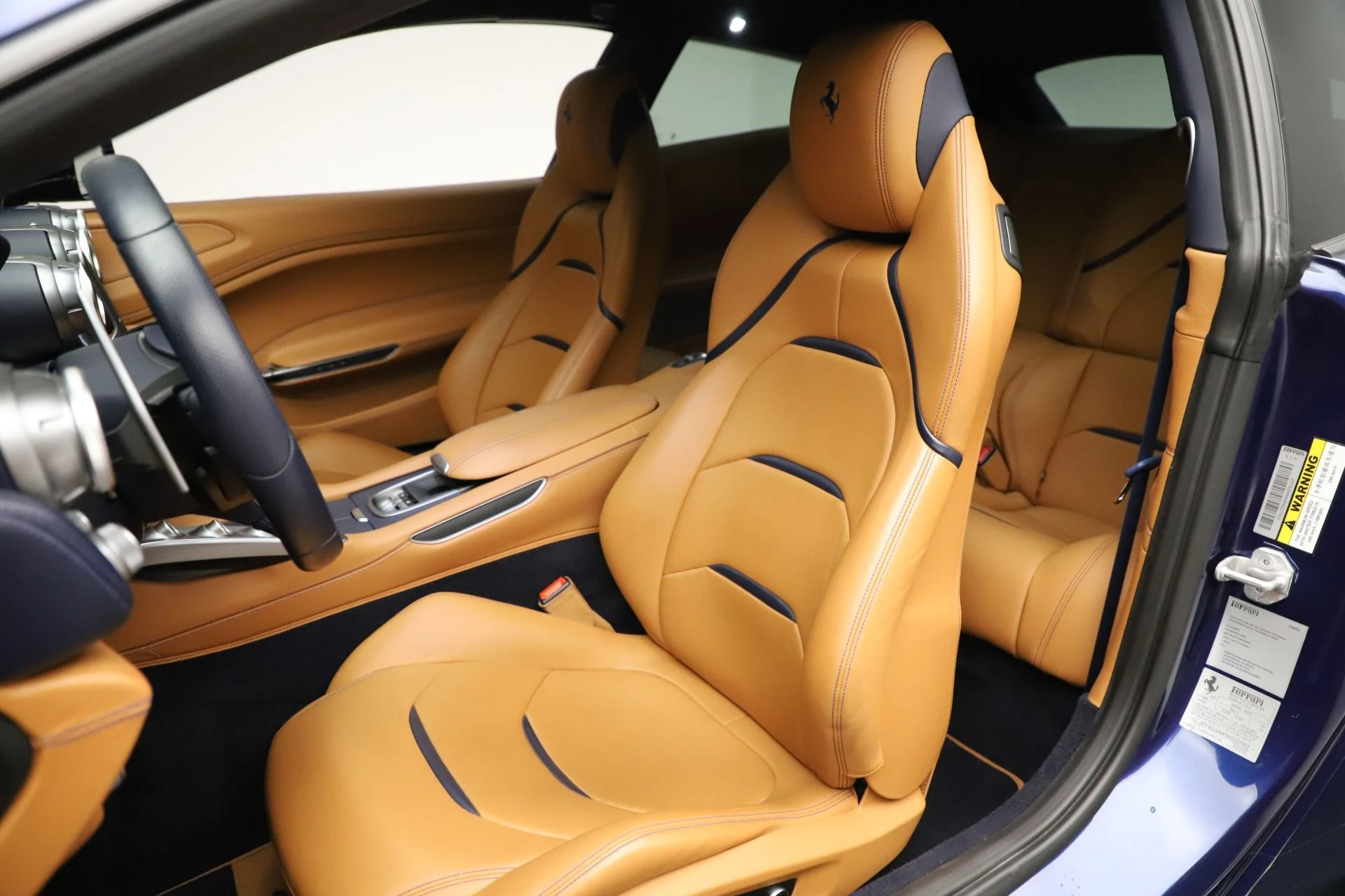 mph015_1325614716_Used_2017_Ferrari_GTC_4_Lusso_216265b290