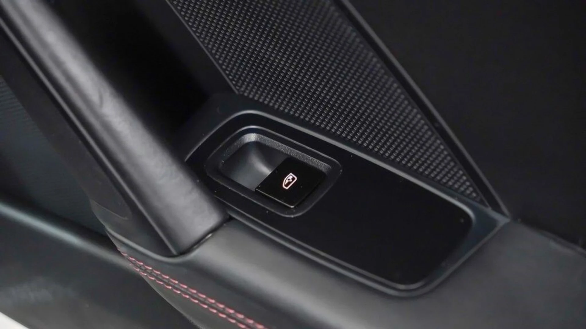 mph015_1328556107_873baef63135865af1472f08040e90d1x_be35e07ac7