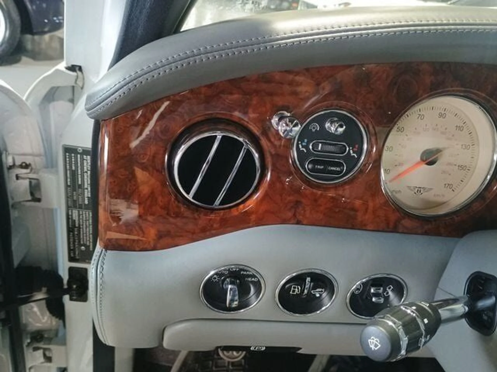 mph015_1338109673_c3de57990d_640_54983a5436