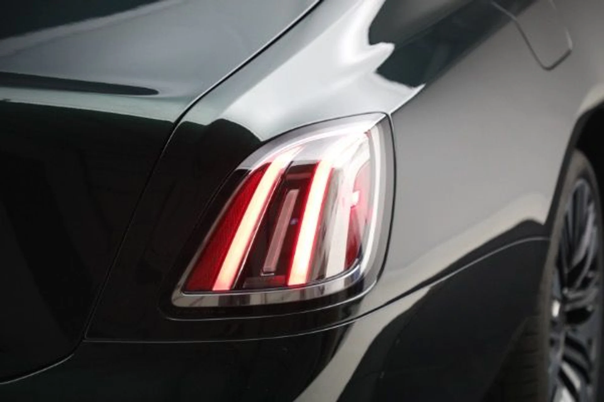 mph015_1339000393_Used_2026_Rolls_Royce_Ghost_f2fe411460