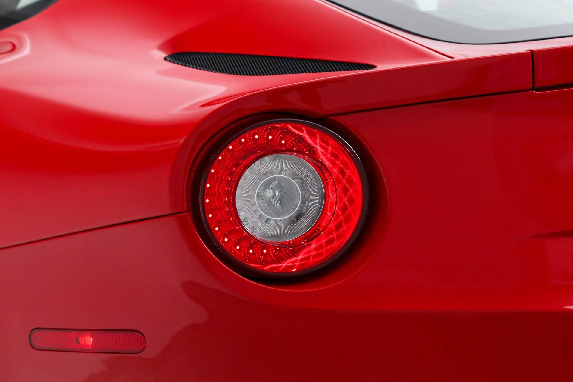 mph015_134159441_675e843bba4f34ae38522c3a91252ae8_45ea484edd