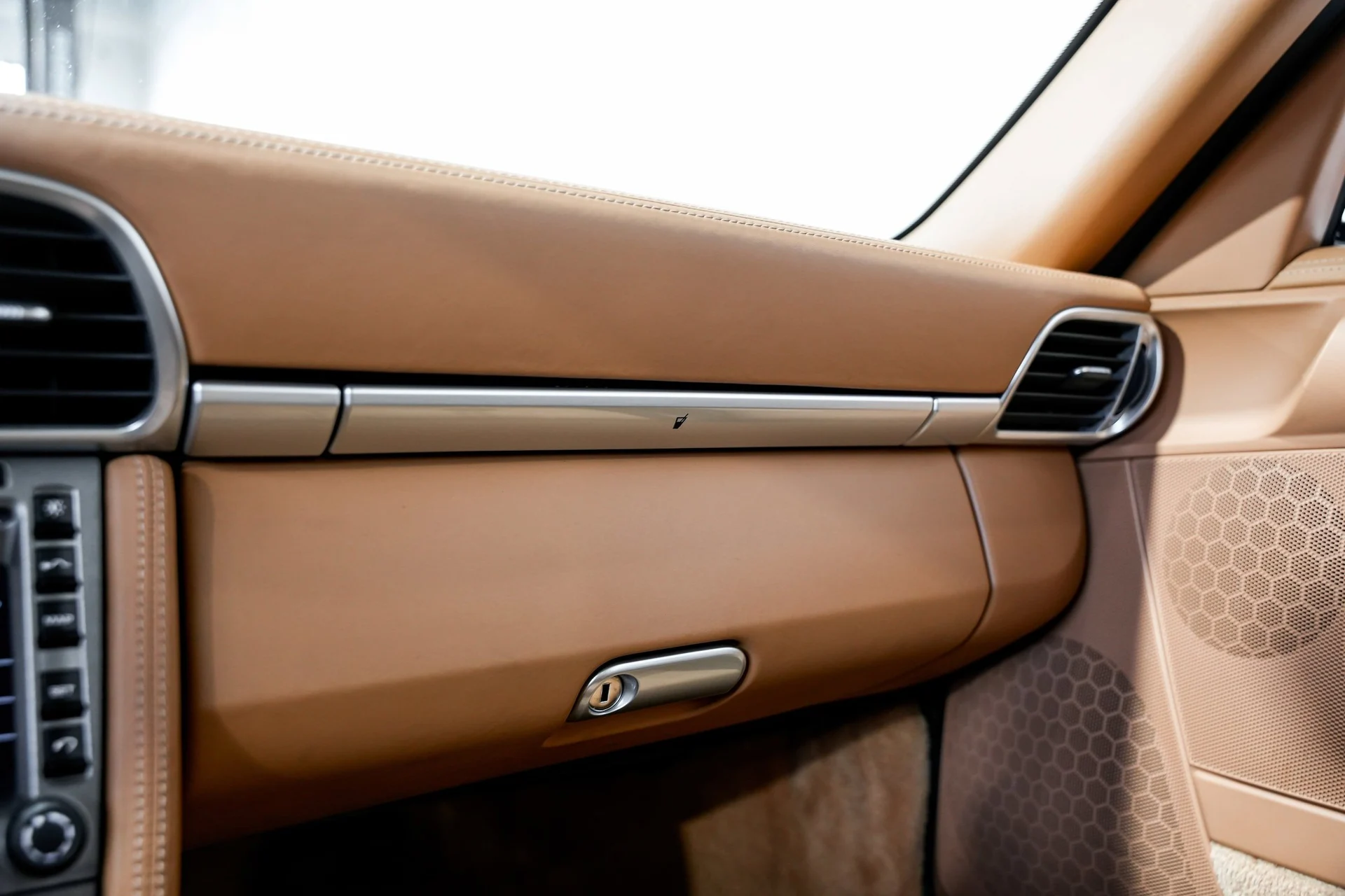 mph015_1345731688_2a5883a68ea64fdb0231b6efa2038f55x_9ac95e92b7