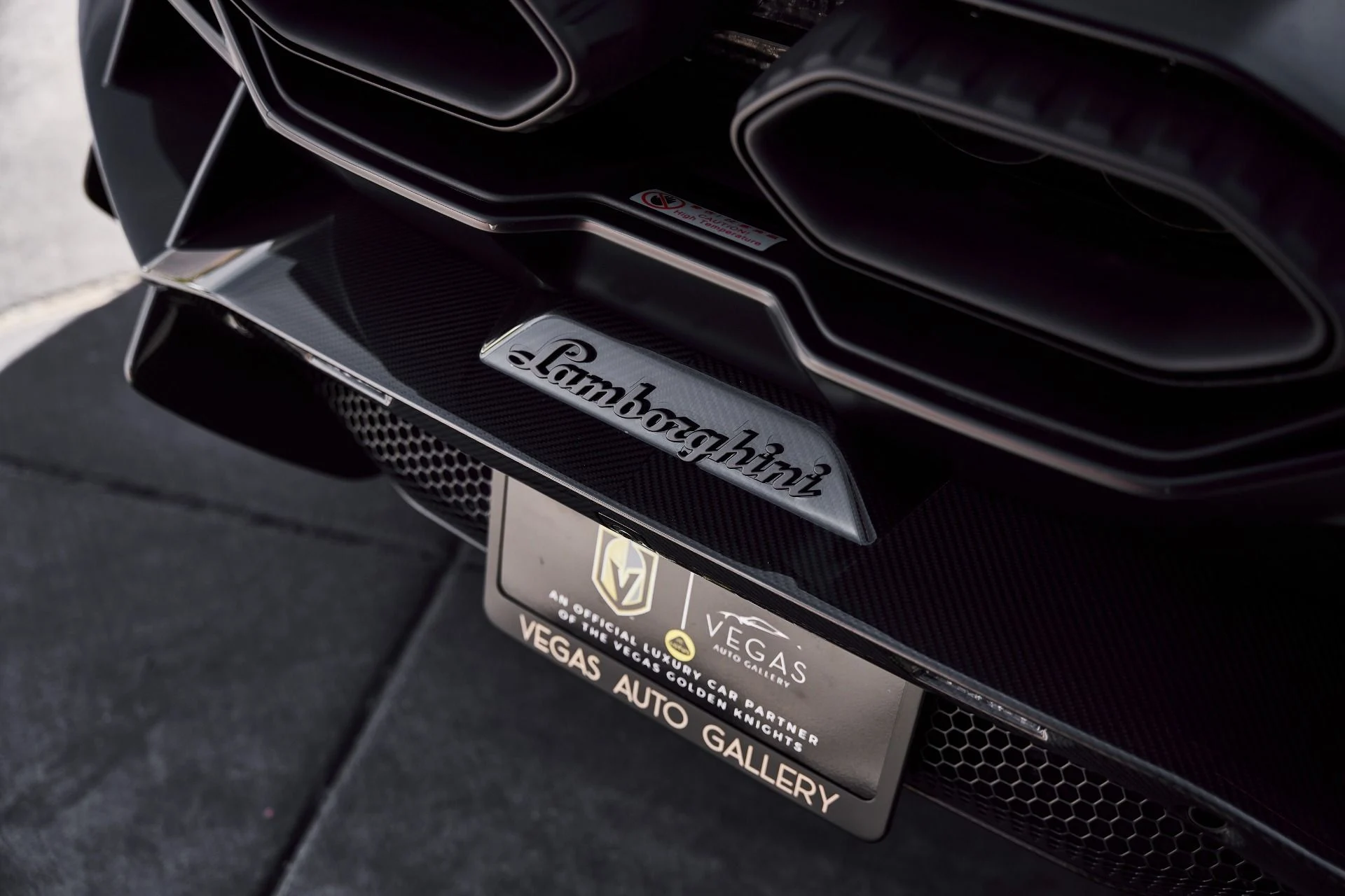 mph015_1346315548_Used_2025_Lamborghini_Revuelto_Base_1774300520_b3a650bb76