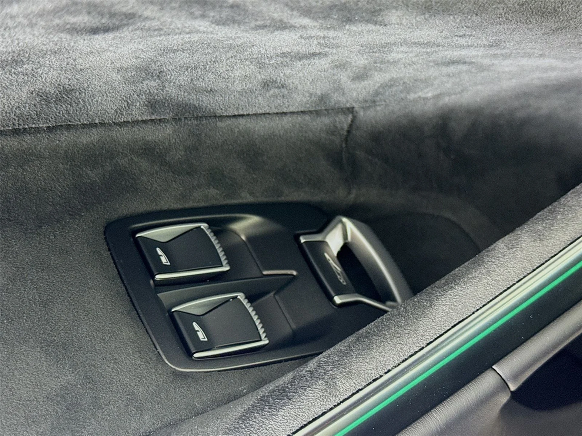 mph015_1347452108_cd4a38efb0db1a72c4abaa1c64f97788x_ad8ac40a57