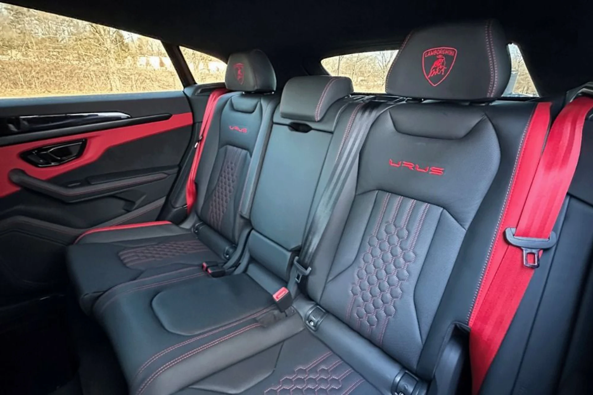 mph015_1347462849_Used_2024_Lamborghini_Urus_S_1766489865_353df5ead8