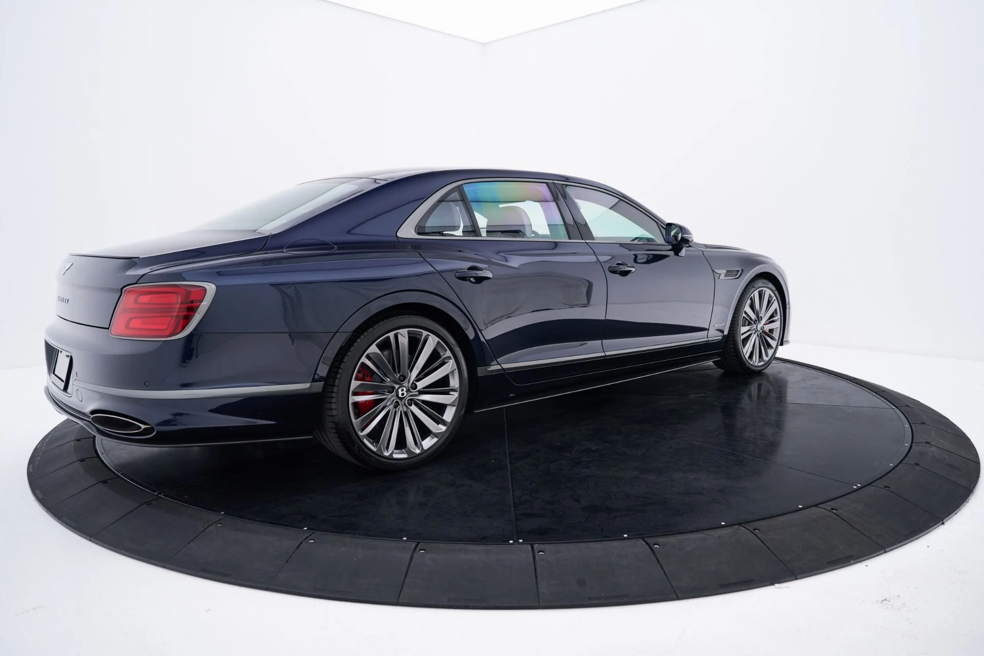 mph015_1350299117_Used_2025_Bentley_Flying_Spur_Speed_1793037793_0179931ae7