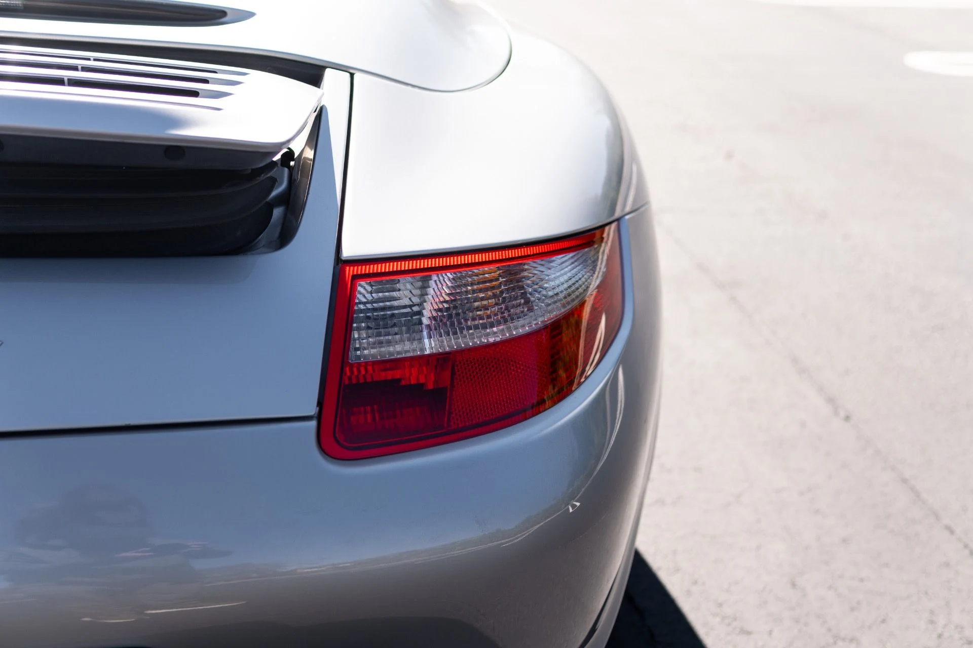 mph015_1354441696_Used_2006_Porsche_911_Carrera_S_1770441608_b2413ff4e6