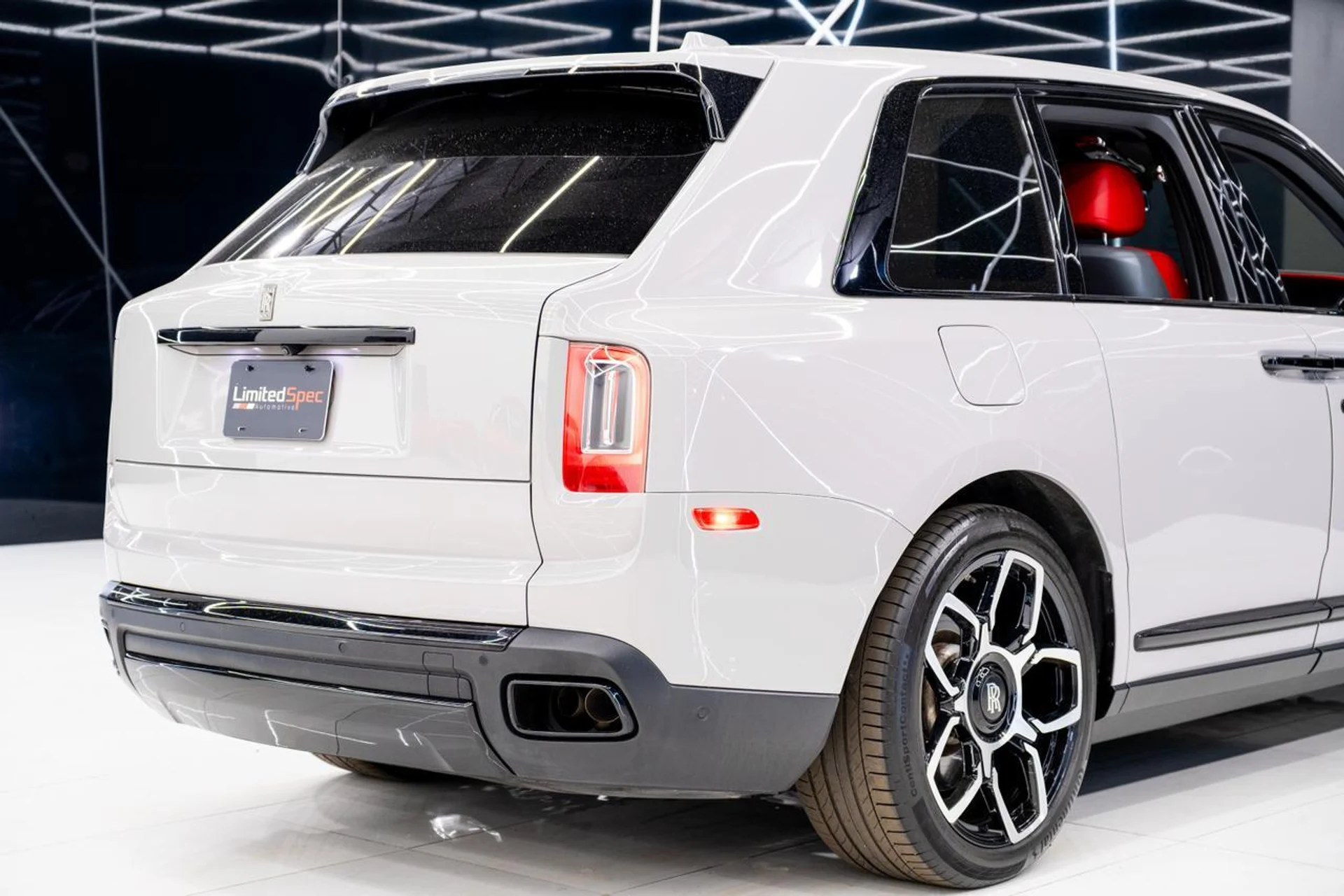 mph015_135545835_0387d08a27a8767bd46d39776fcbba3b_e158d9fcd2