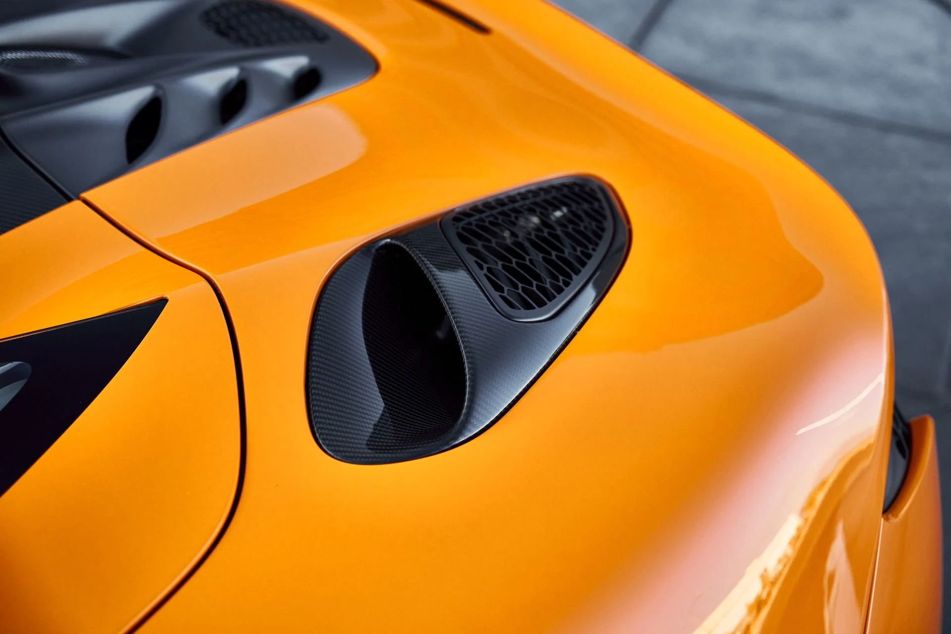 mph015_1360078058_Used_2025_Mc_Laren_Artura_Performance_1769481799_542919ac64