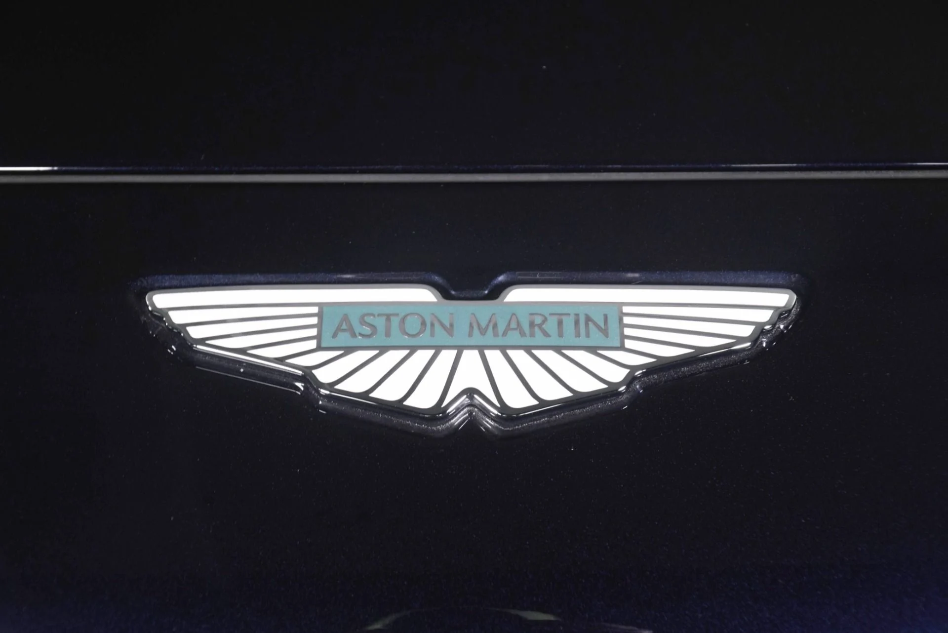 mph015_1363298766_New_2026_Aston_Martin_DBX_S_1791412081_a5de15c404