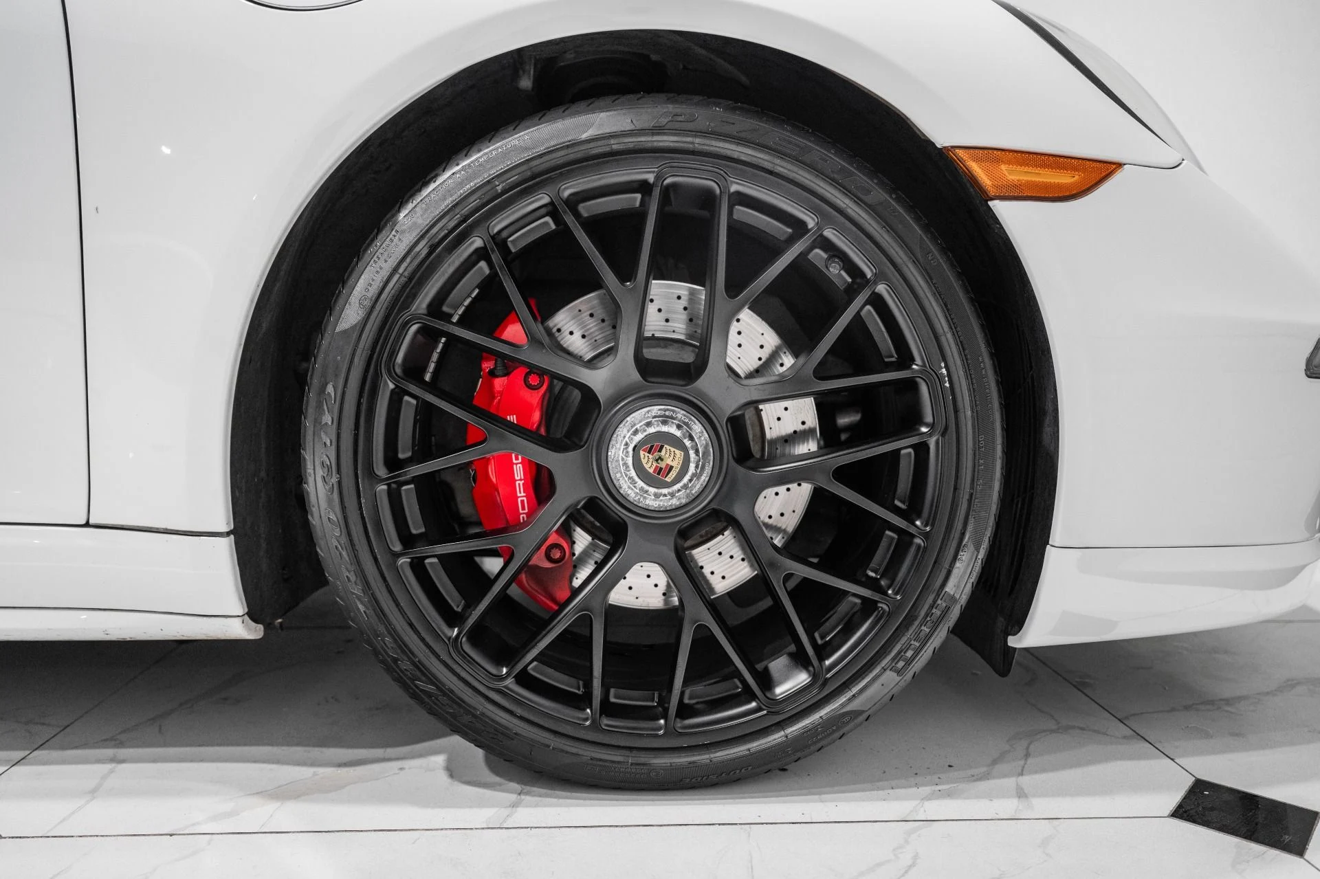 mph015_1367190424_Used_2016_Porsche_911_Carrera_GTS_1766505219_610a8f8150