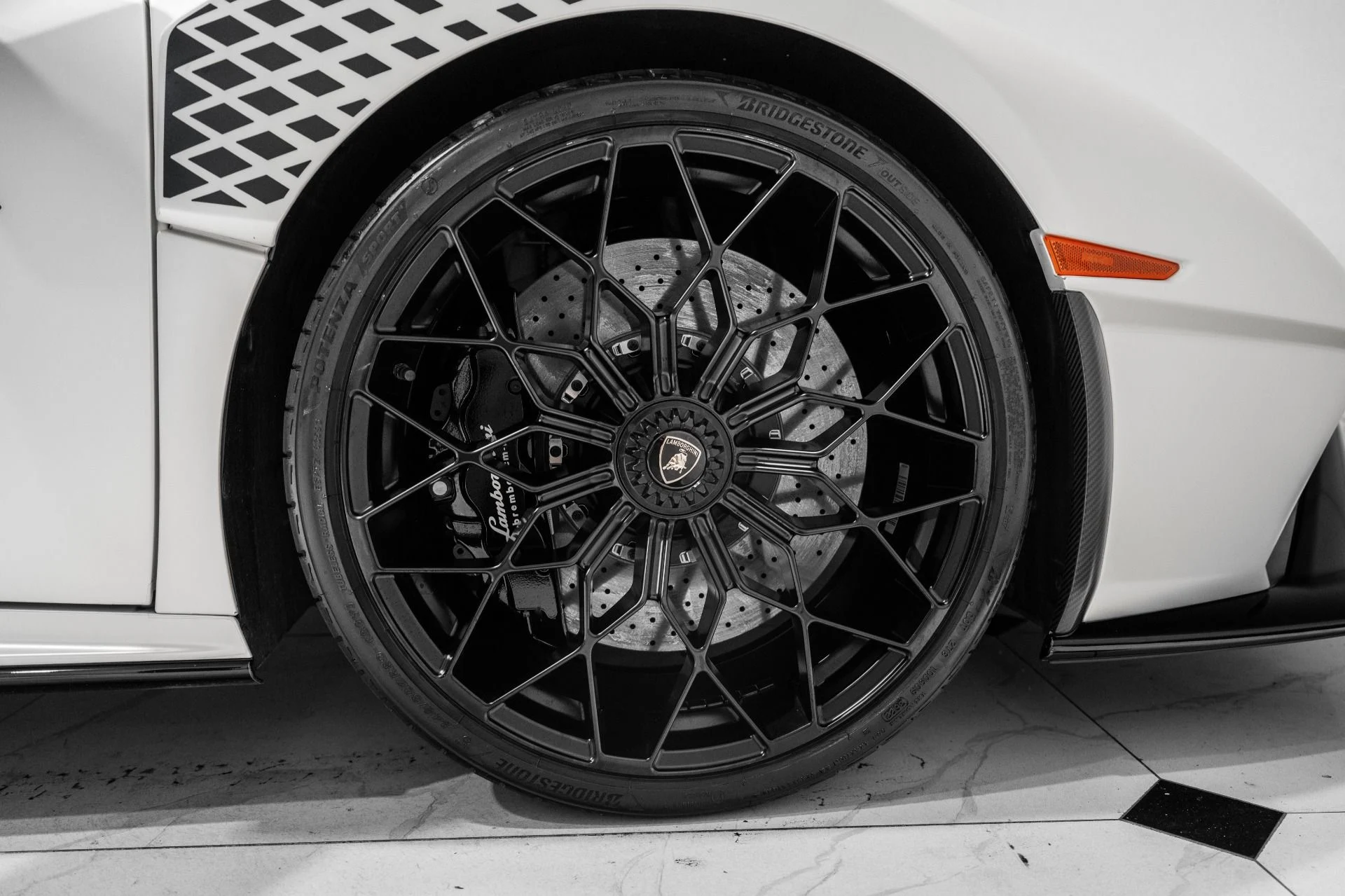 mph015_1380992754_Used_2023_Lamborghini_Huracan_STO_STO_1784326294_e850e24311