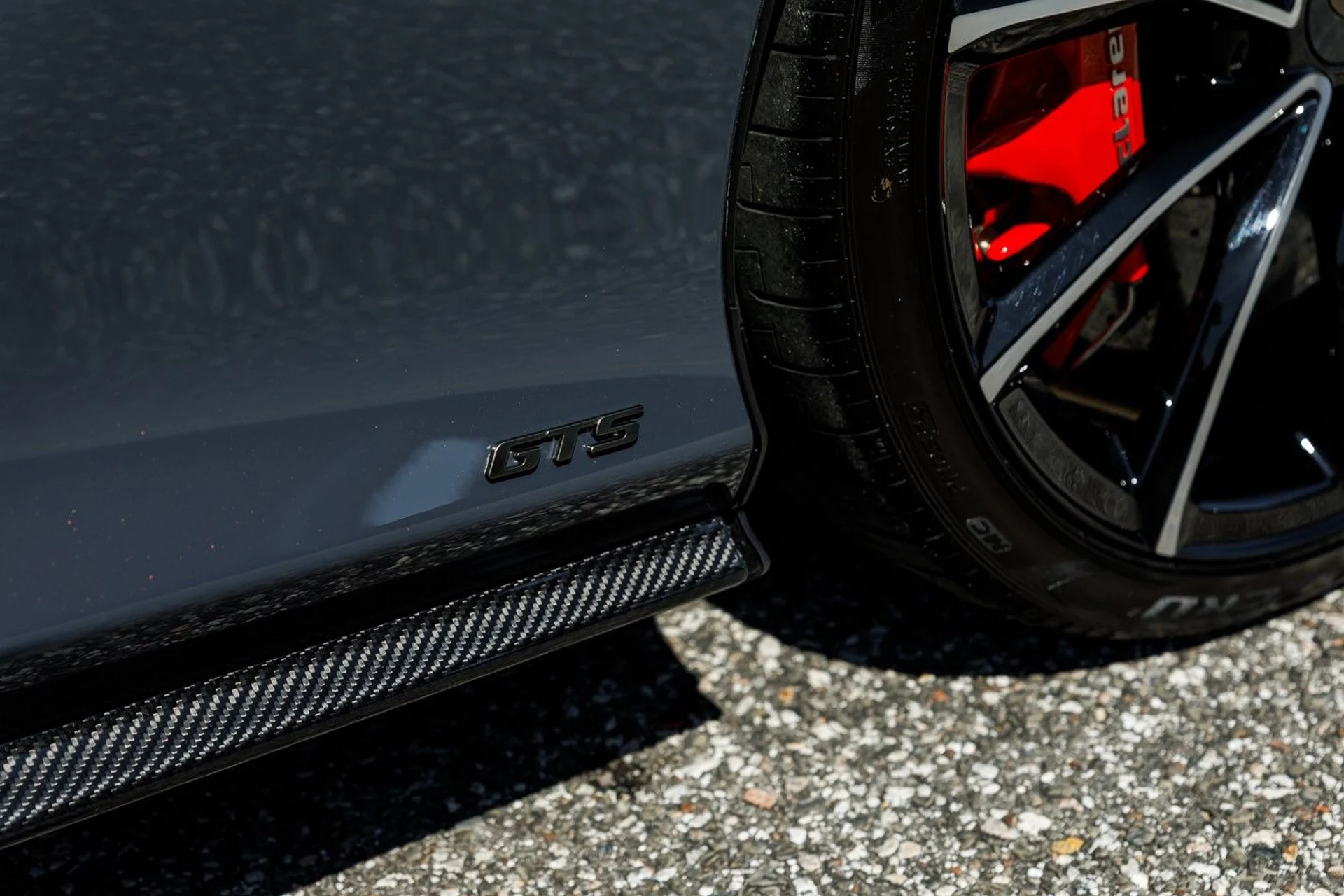 mph015_139306668_467_p16_l_84ed597543