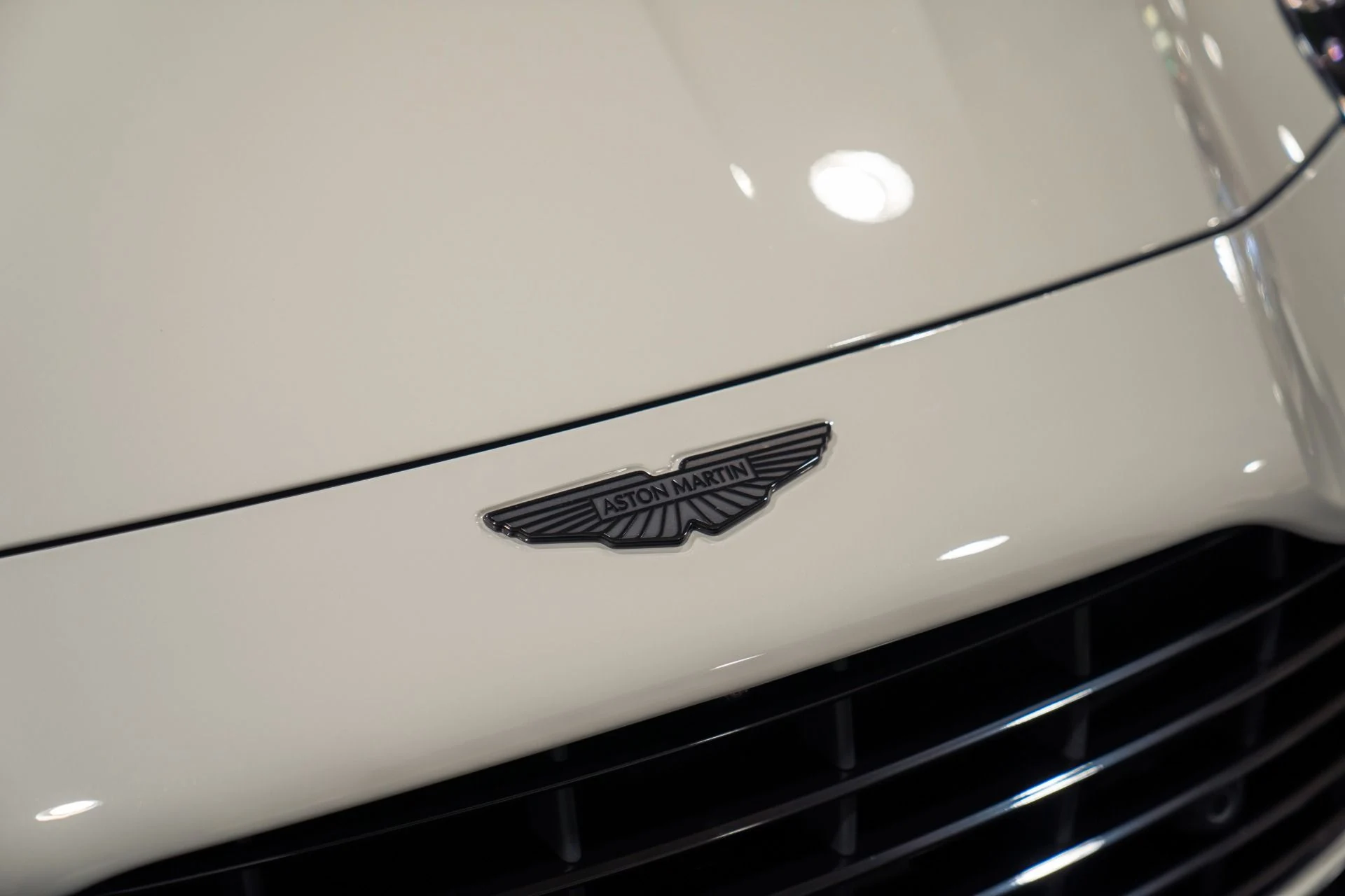 mph015_1398477757_Used_2026_Aston_Martin_DB_12_S_Volante_MASSIVE_426995_Original_MSRP_1787344012_eeceb58b58