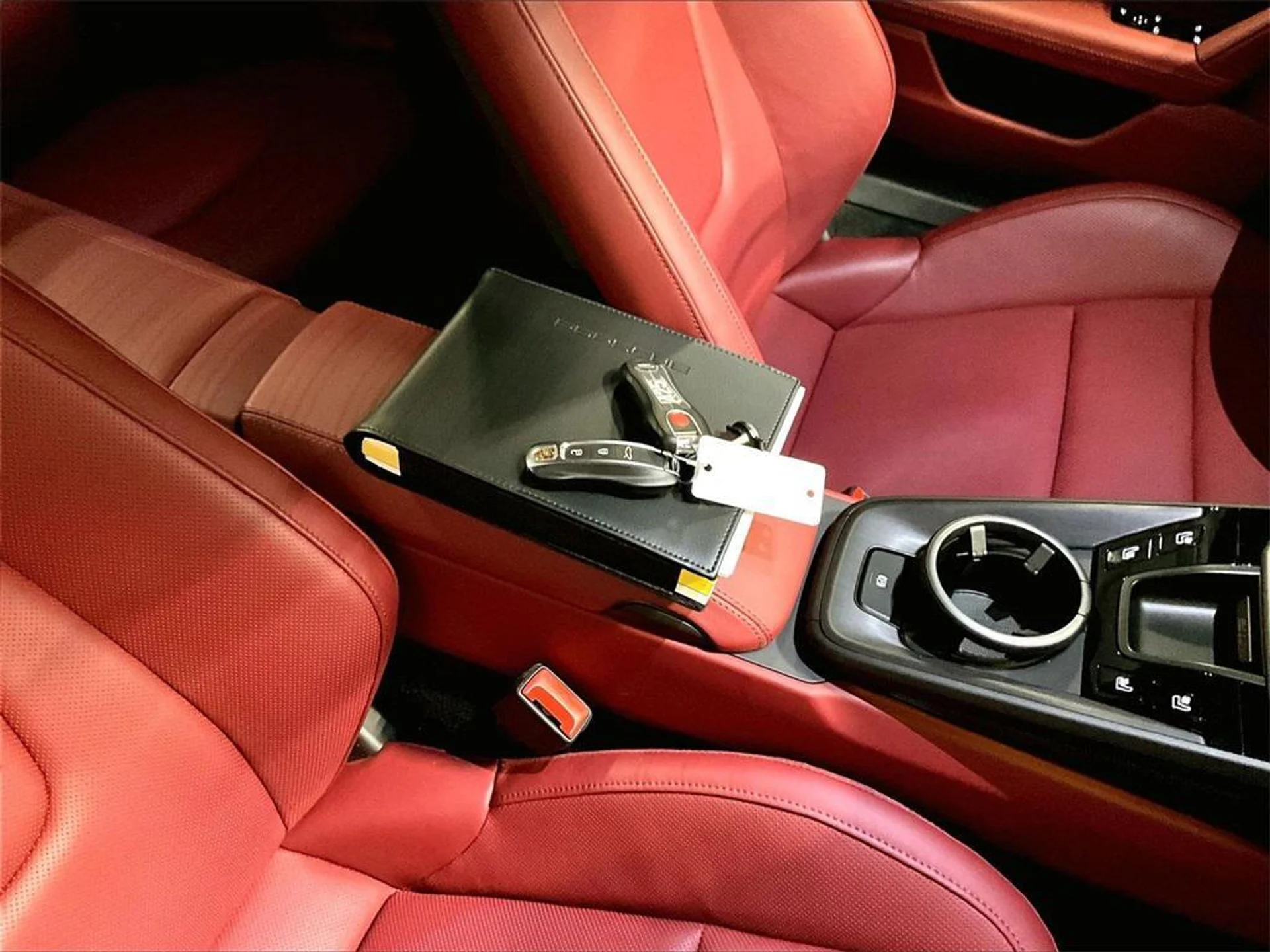 mph015_140054095_Ou_Yx6f6_D6j_A_Djmd_CADEE_Wp_Rr_Cw_7b0a3bdcc0