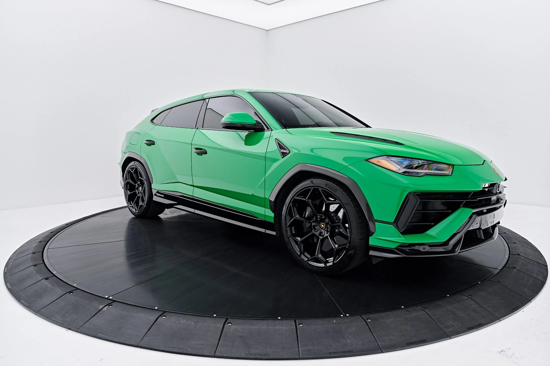 mph015_1400701275_Used_2023_Lamborghini_Urus_Performante_1788571116_fa05b32f58